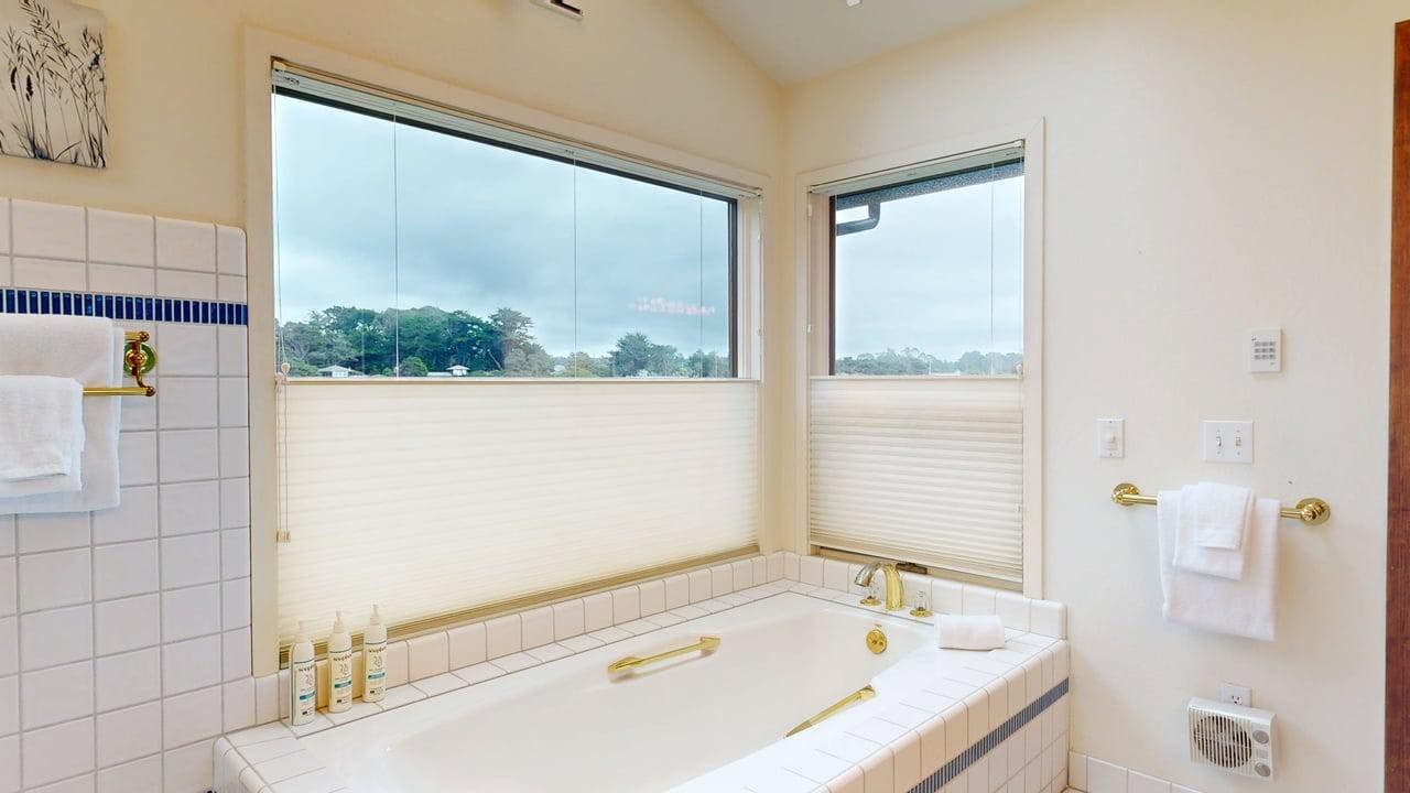 Oceanfront Haven with Beach Access, Views & Deck