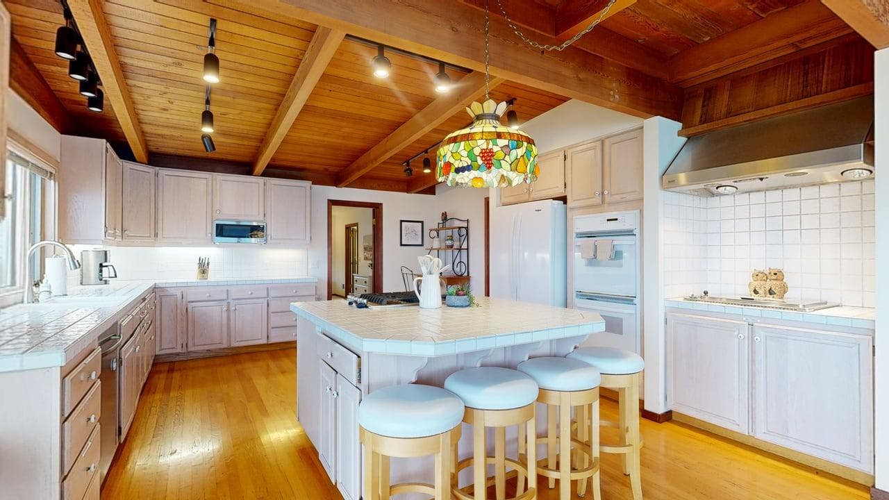 Oceanfront Haven with Beach Access, Views & Deck