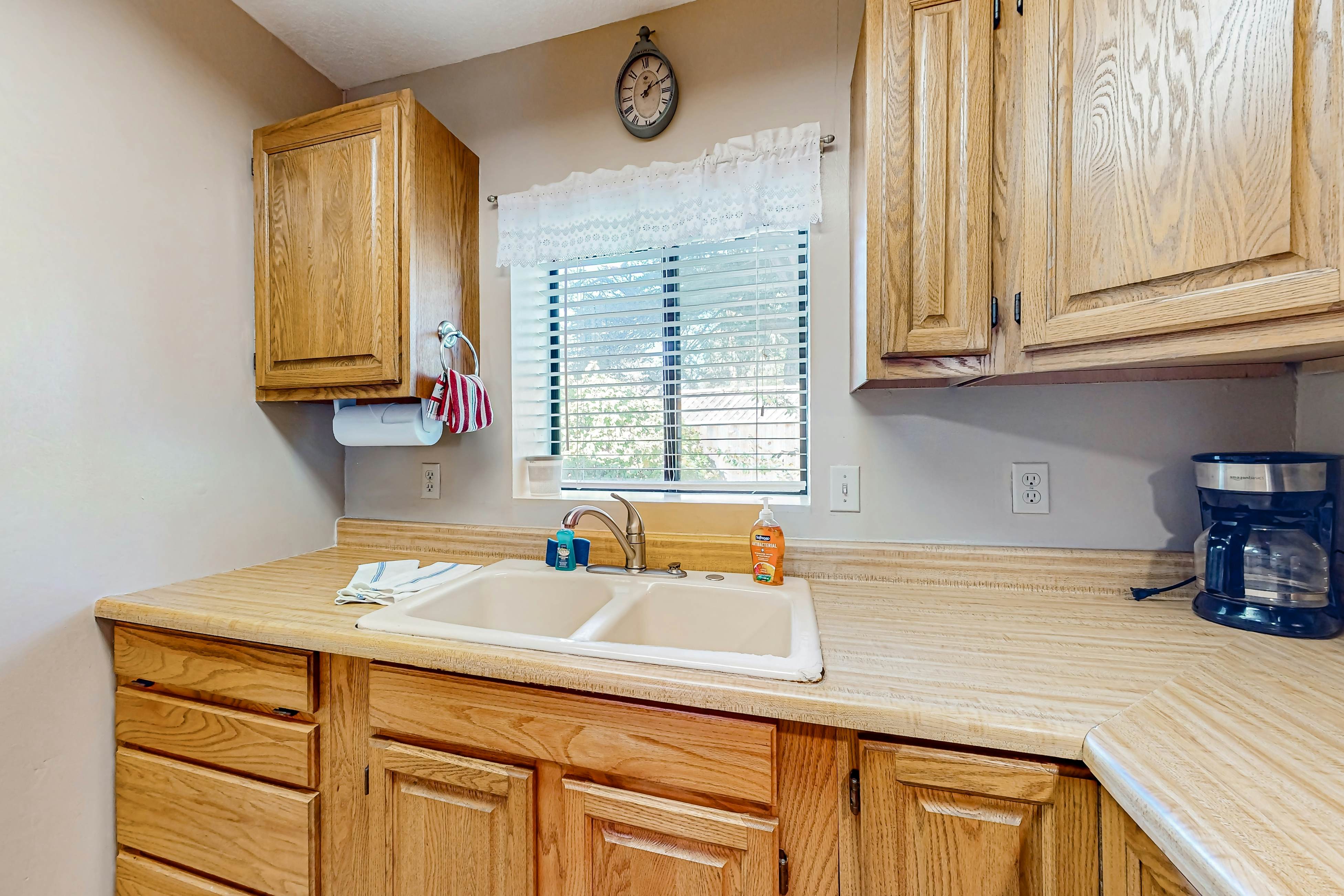 Fort Bragg Hideaway: Hot Tub & Grill