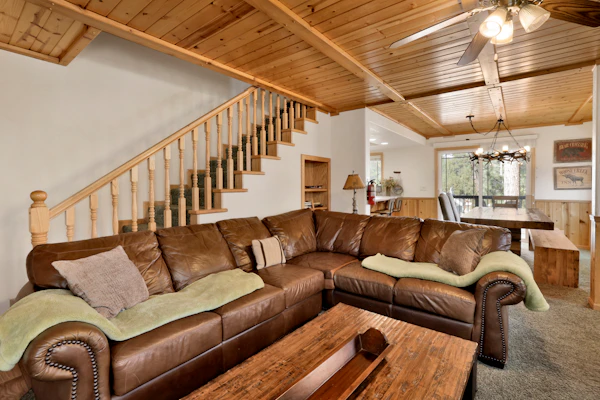 Brownie Resort Retreat | Walk-to-Ski Snow Summit Duplex Getaway