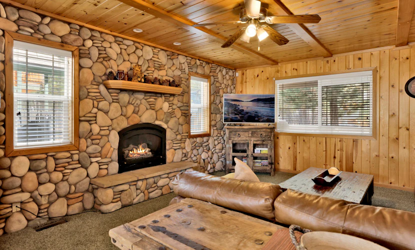 Brownie Resort Retreat | Walk-to-Ski Snow Summit Duplex Getaway