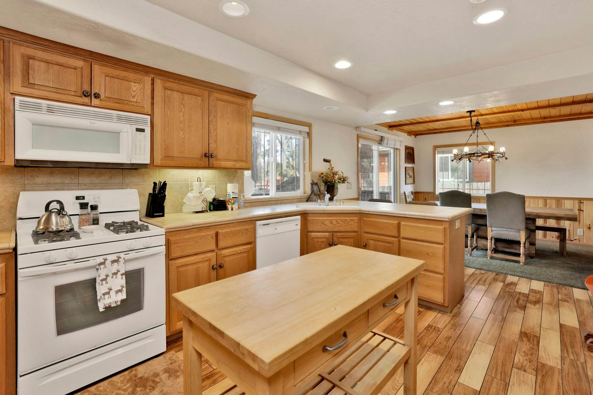 2618- Brownie Resort