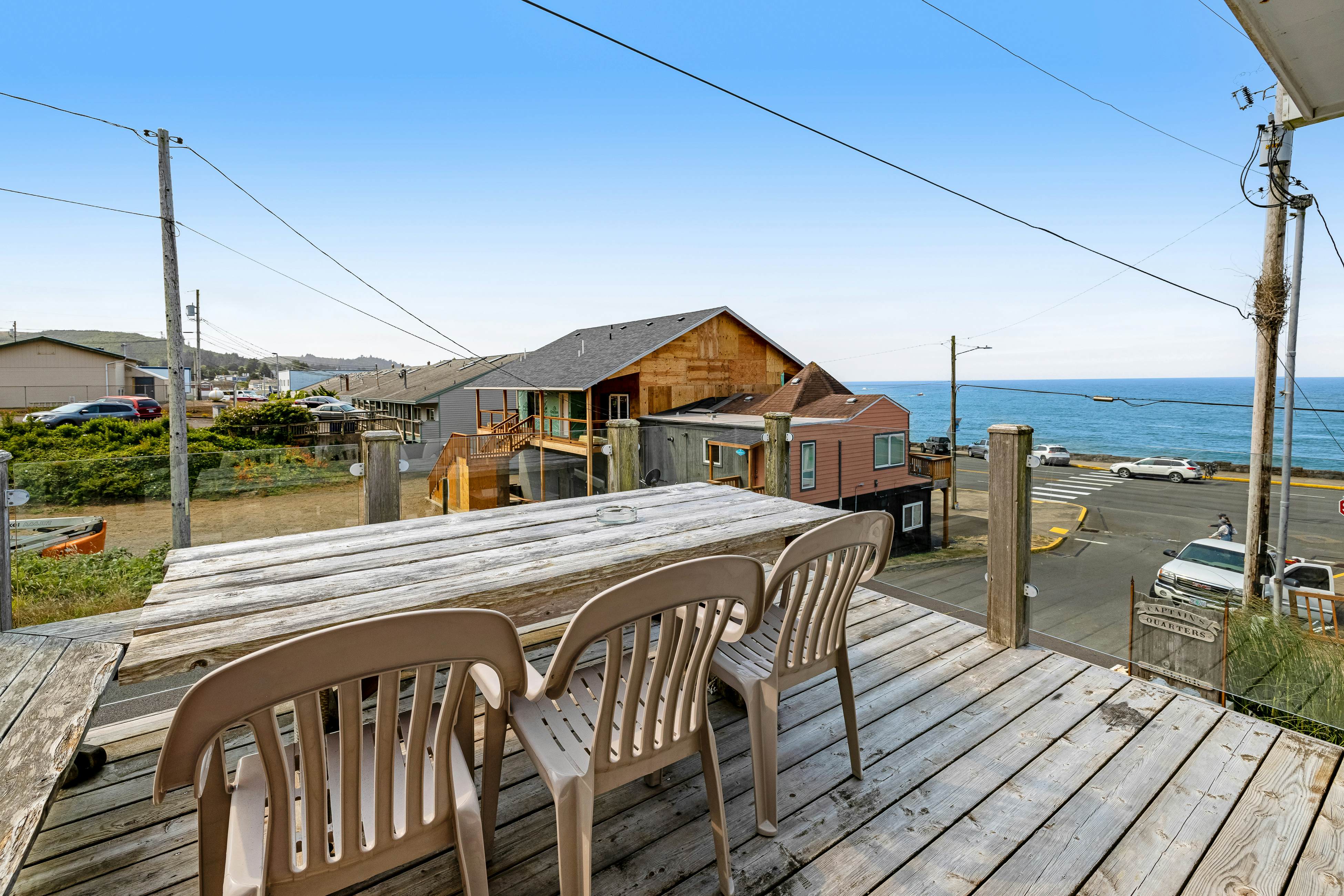 Beach View Dog-Friendly Home w/Gas Fireplace, Deck, Beach Access, & Free WiFi