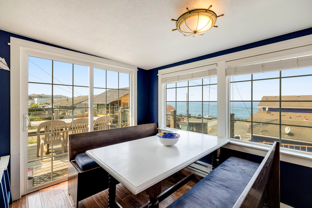 Beach View Dog Friendly Home with Gas Fireplace Deck Beach Access and Free WiFi