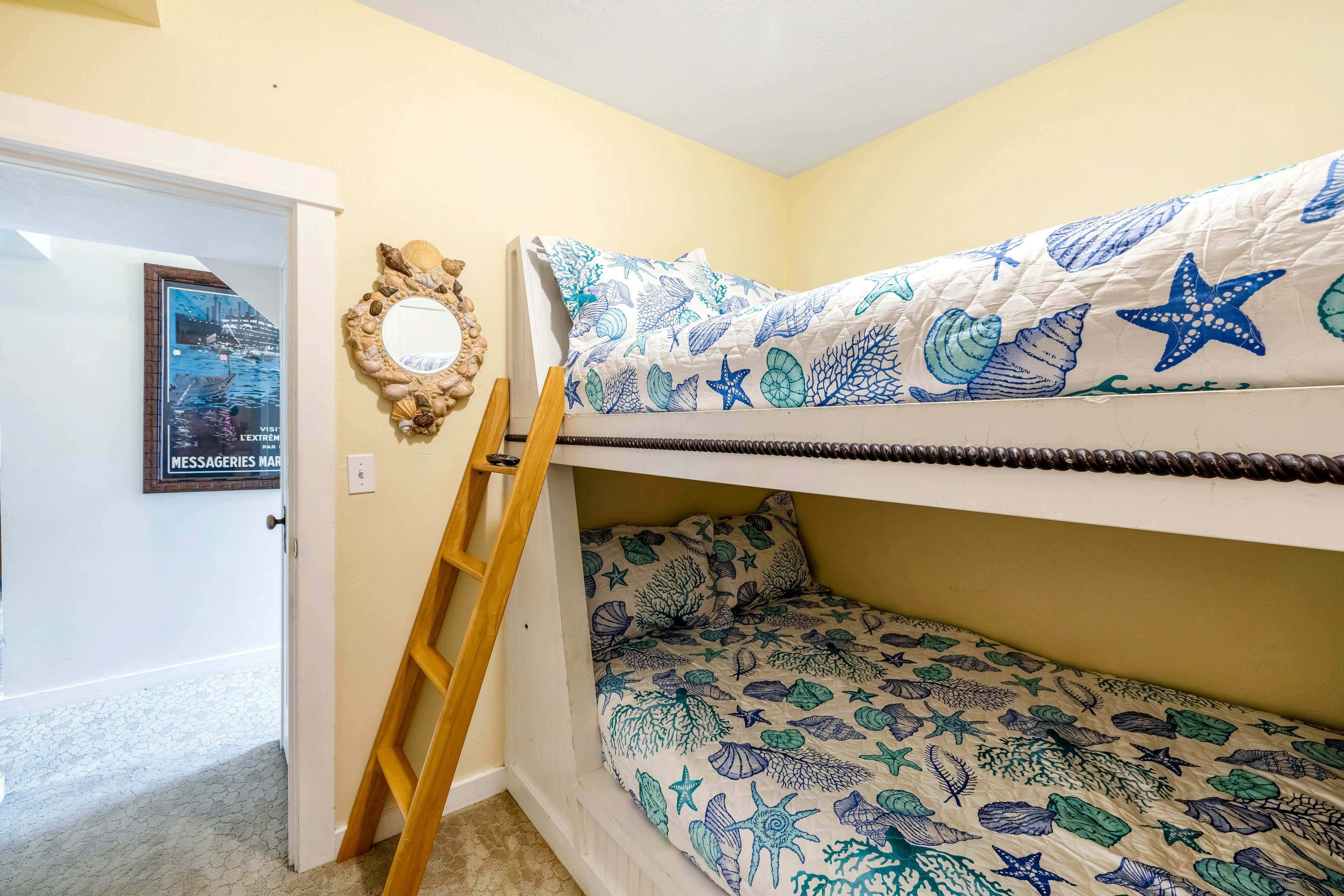 Beach View Dog-Friendly Home w/Gas Fireplace, Deck, Beach Access, & Free WiFi