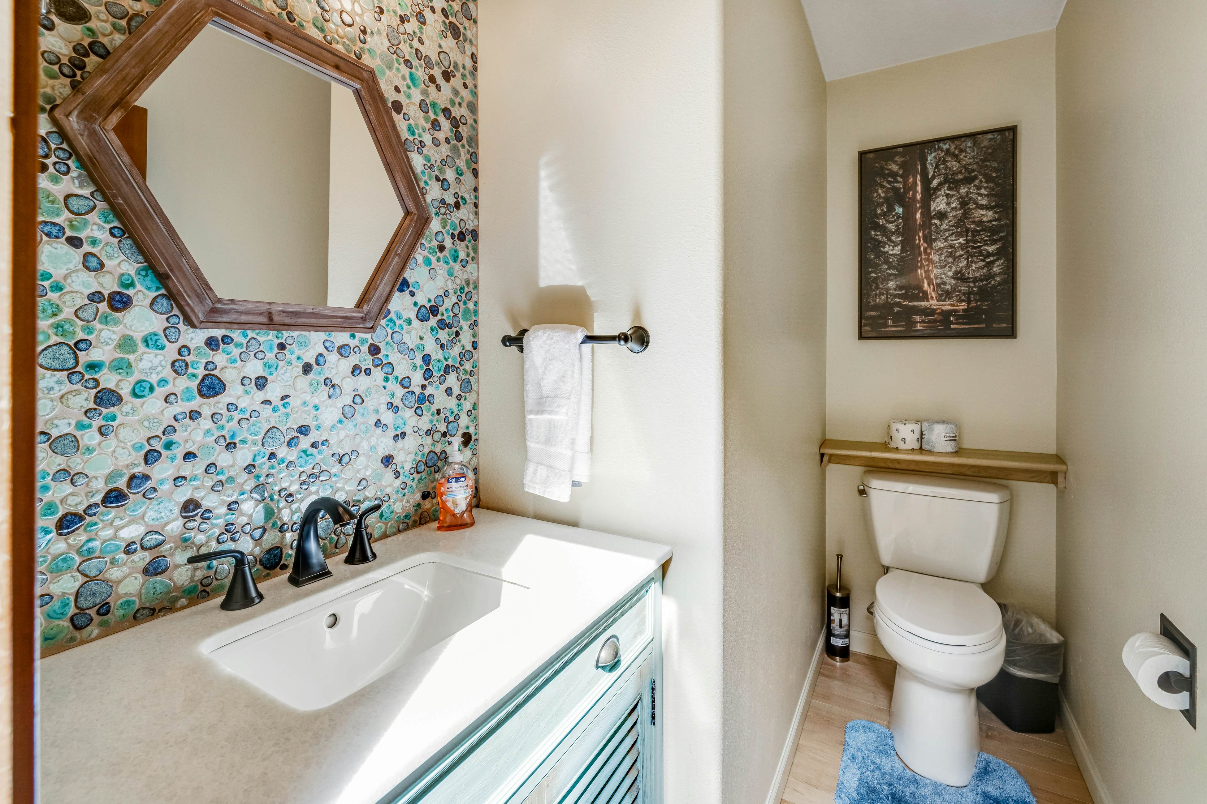 Luxury, Dog-Friendly Home w/Ocean Views, Gas Fireplace, Jetted Tub, Deck