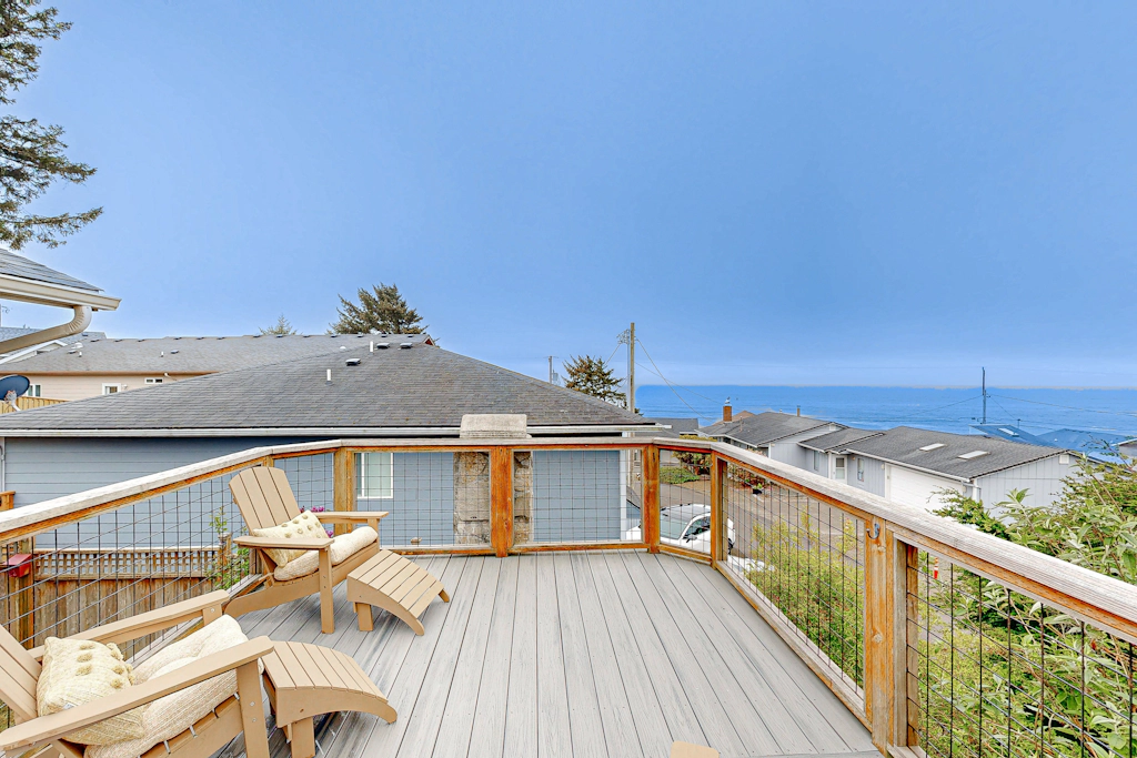 Spacious home with Ocean Views game room office deck patio and grill dogs ok
