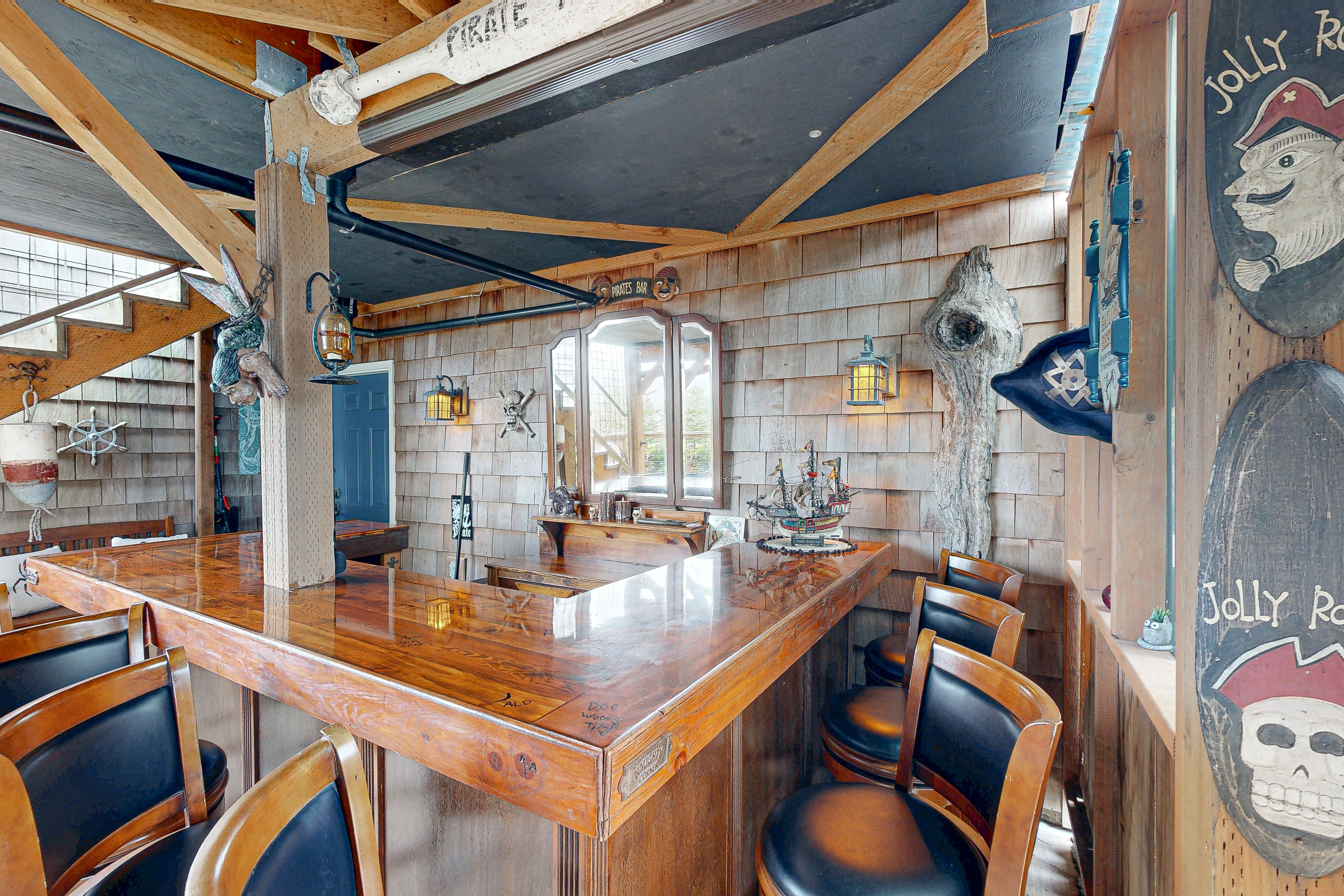 Spacious home with Ocean Views game room office deck patio and grill dogs ok