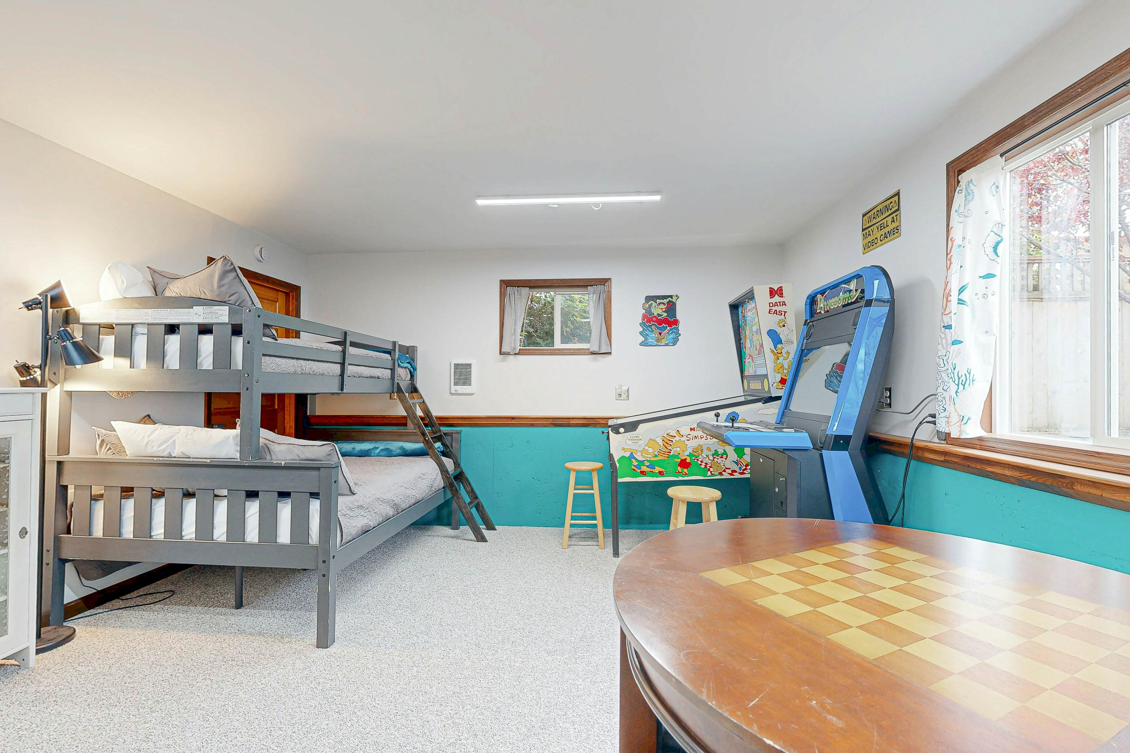 Spacious home with Ocean Views, game room, office, deck/patio & grill - dogs ok