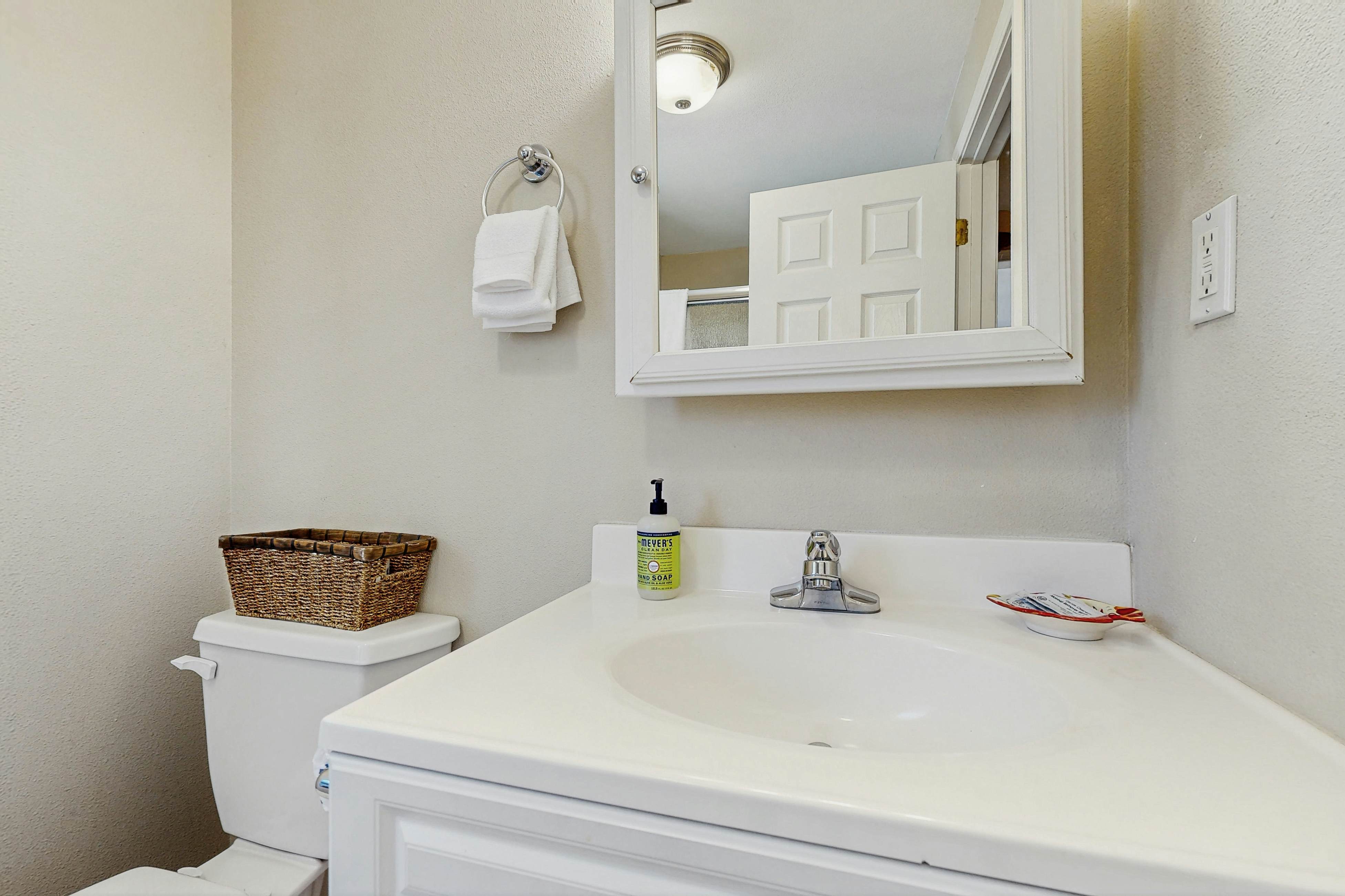 Dog-Friendly Oregon Coast Getaway with Private Hot Tub