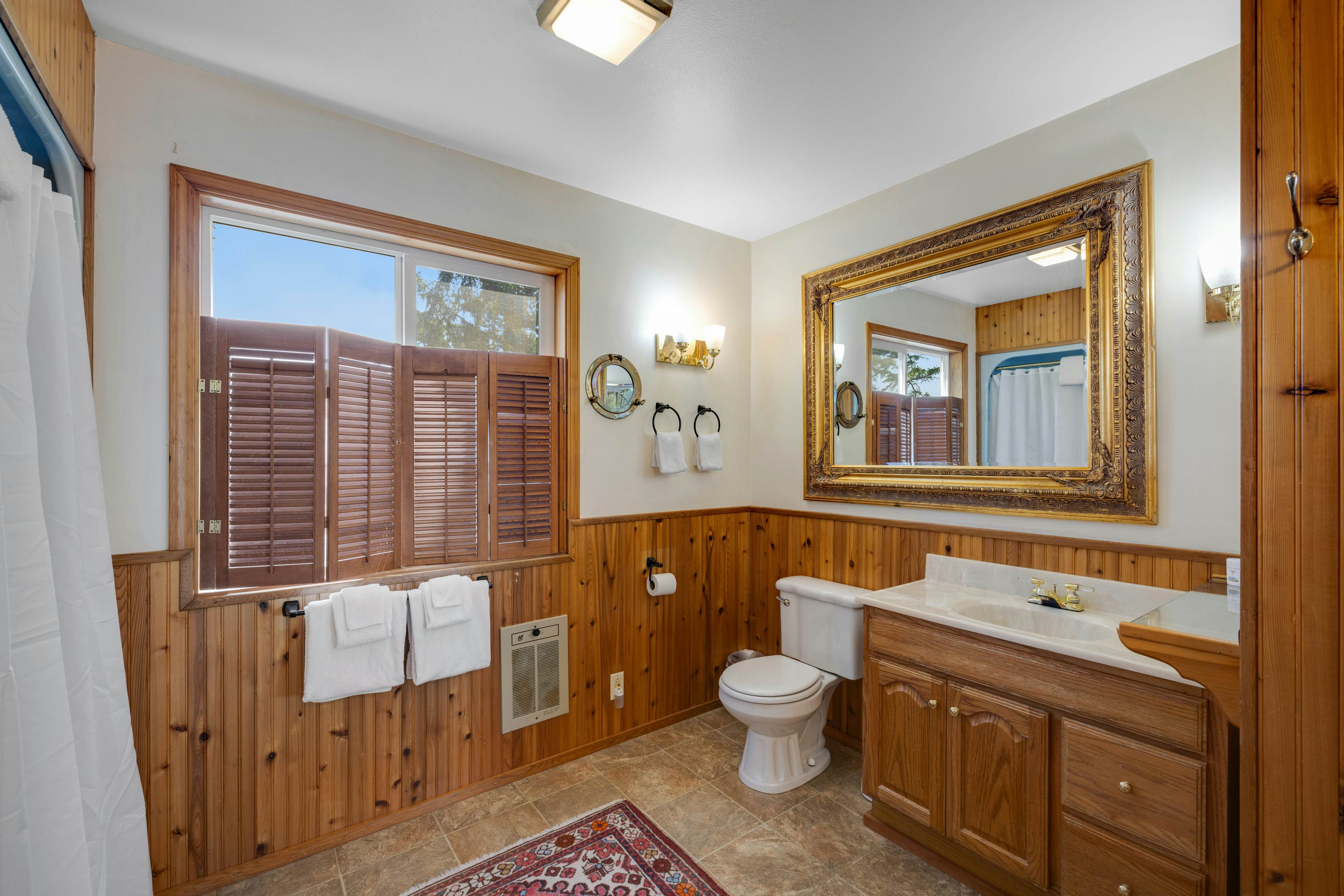 Historic Waterfront Home with Ocean Views, Great Location - Dogs OK