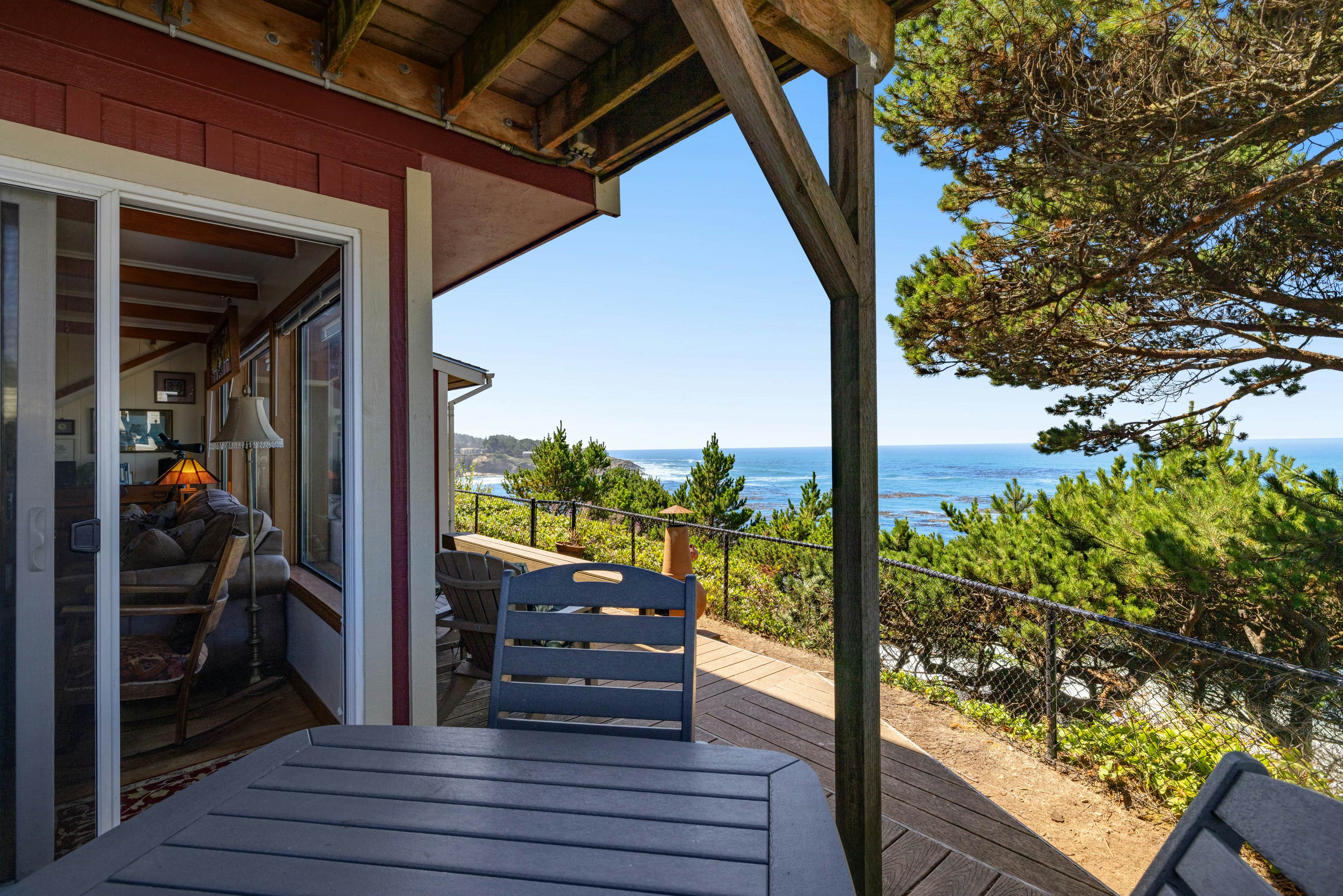 Historic Waterfront Home with Ocean Views, Great Location - Dogs OK