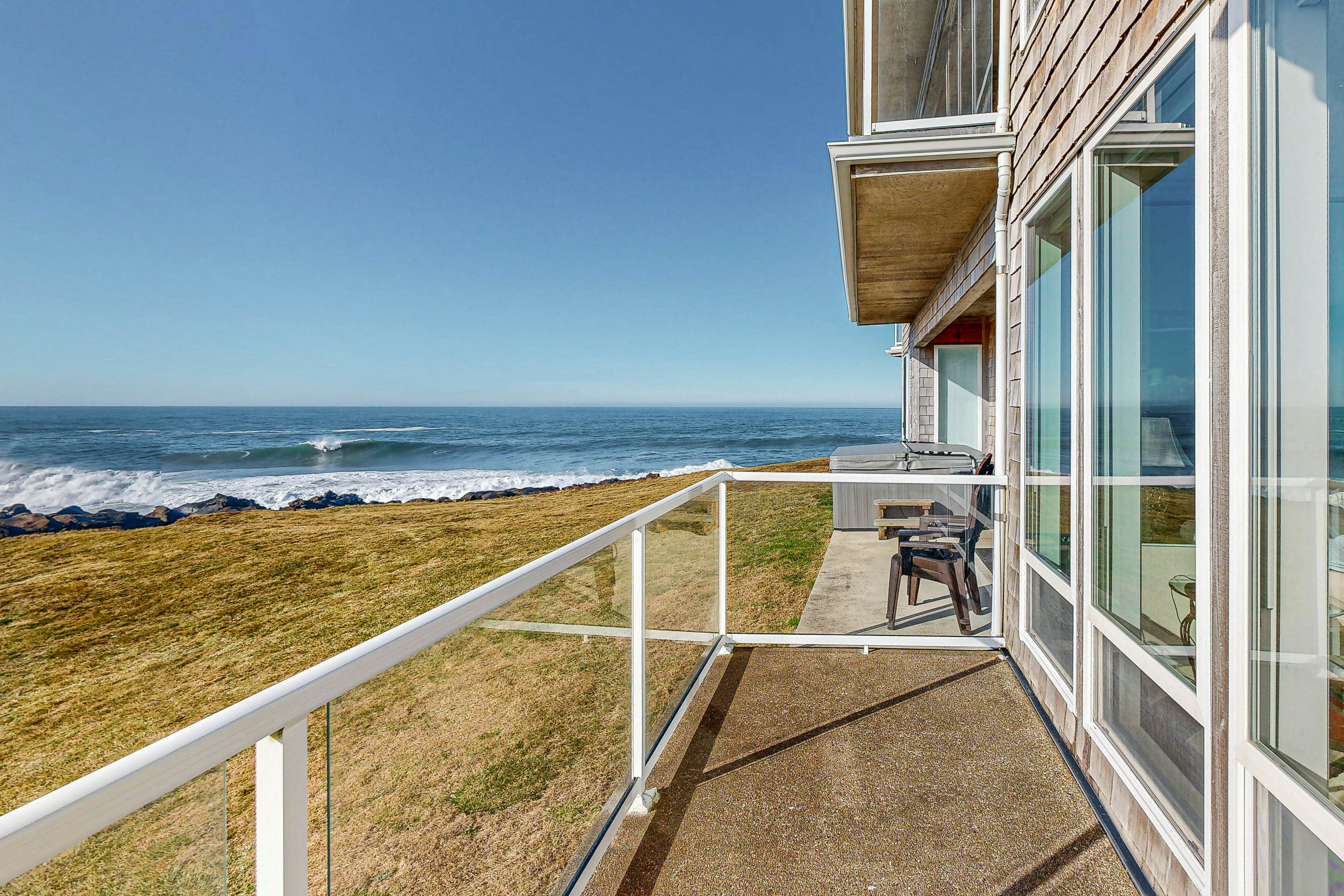 Luxury Waterfront Condo with Shared Hot Tub, Pool, and Ocean Views