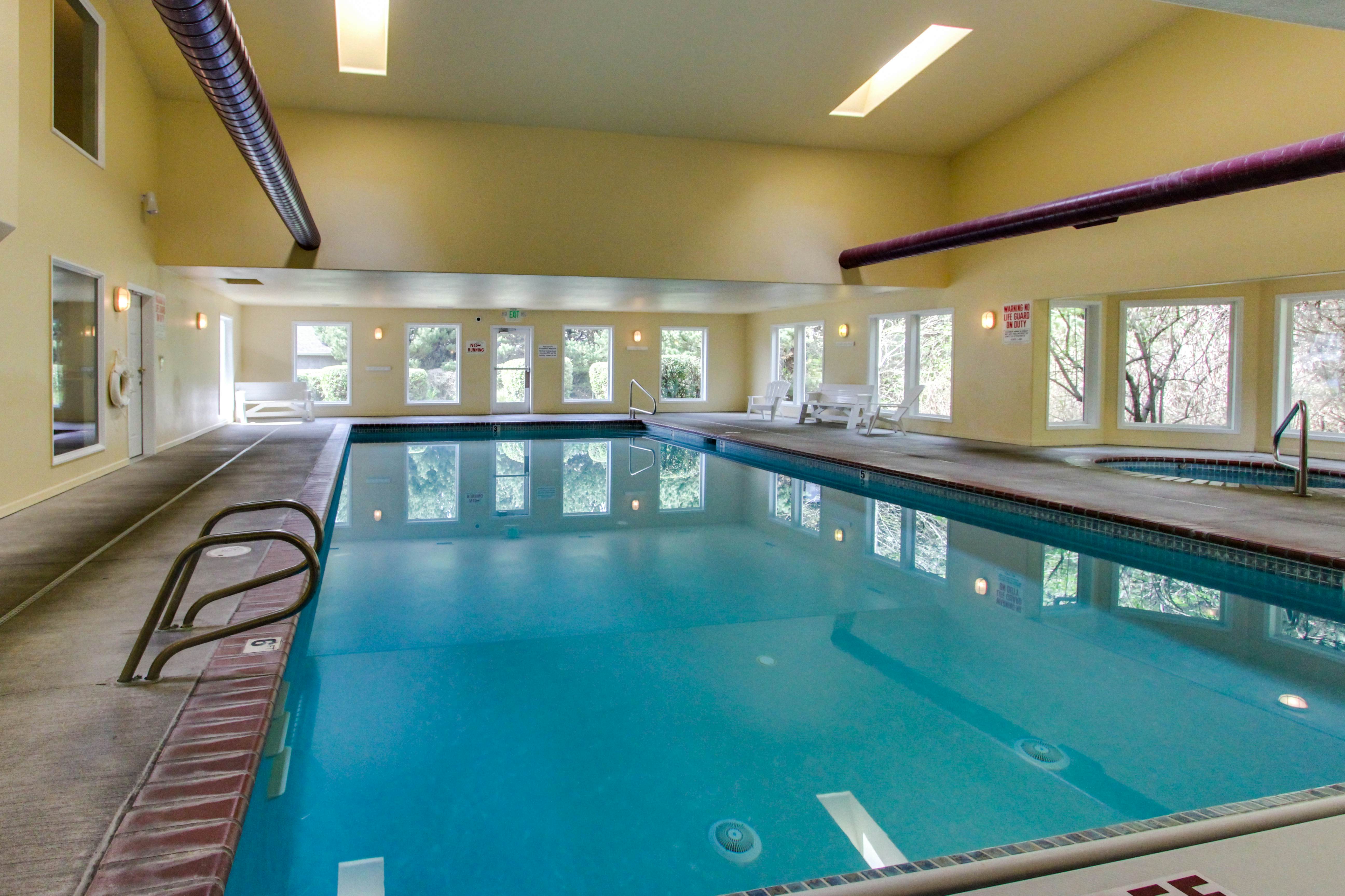 Luxury Waterfront Condo with Shared Hot Tub, Pool, and Ocean Views