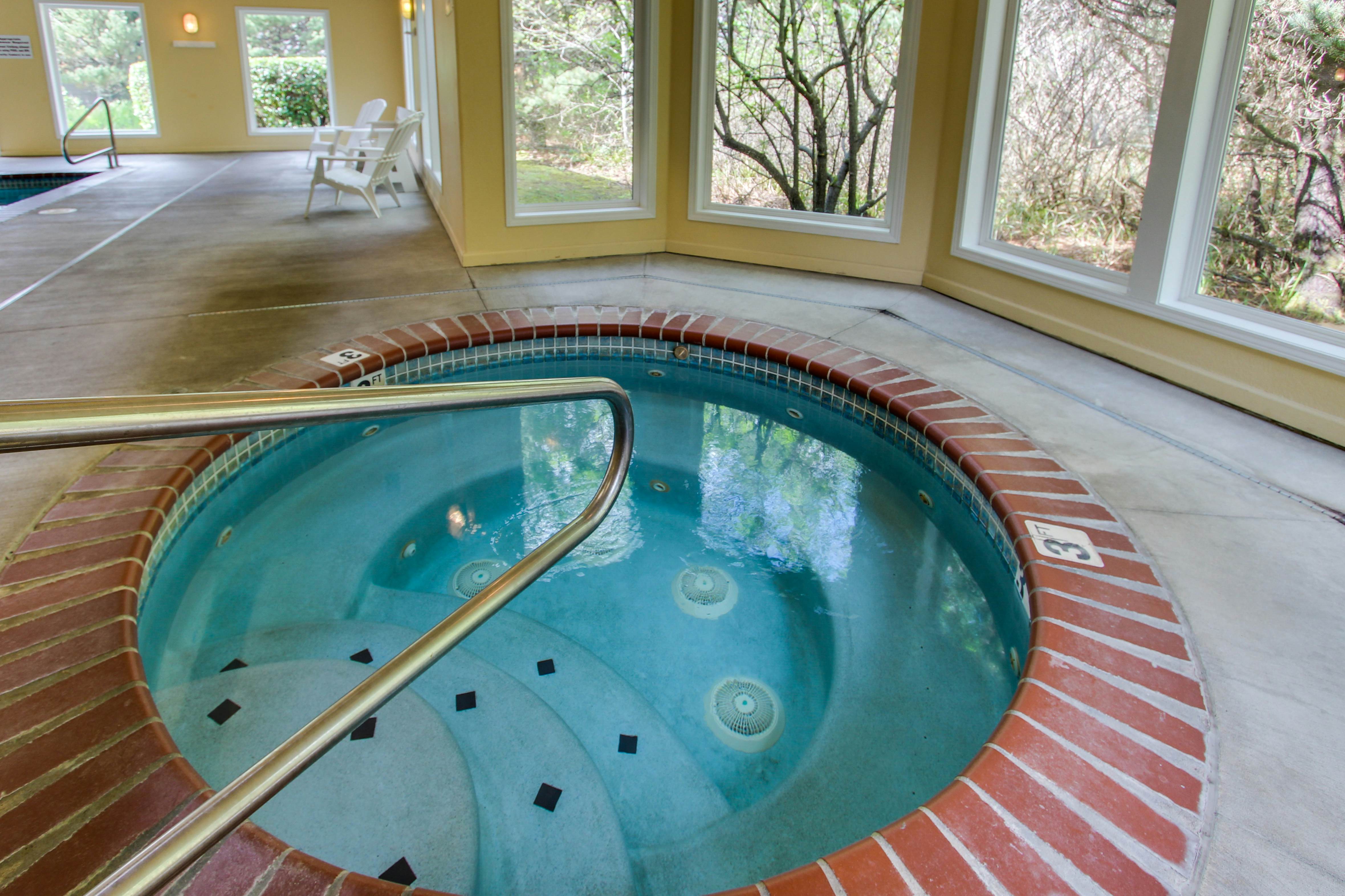 Luxury Waterfront Condo with Shared Hot Tub, Pool, and Ocean Views