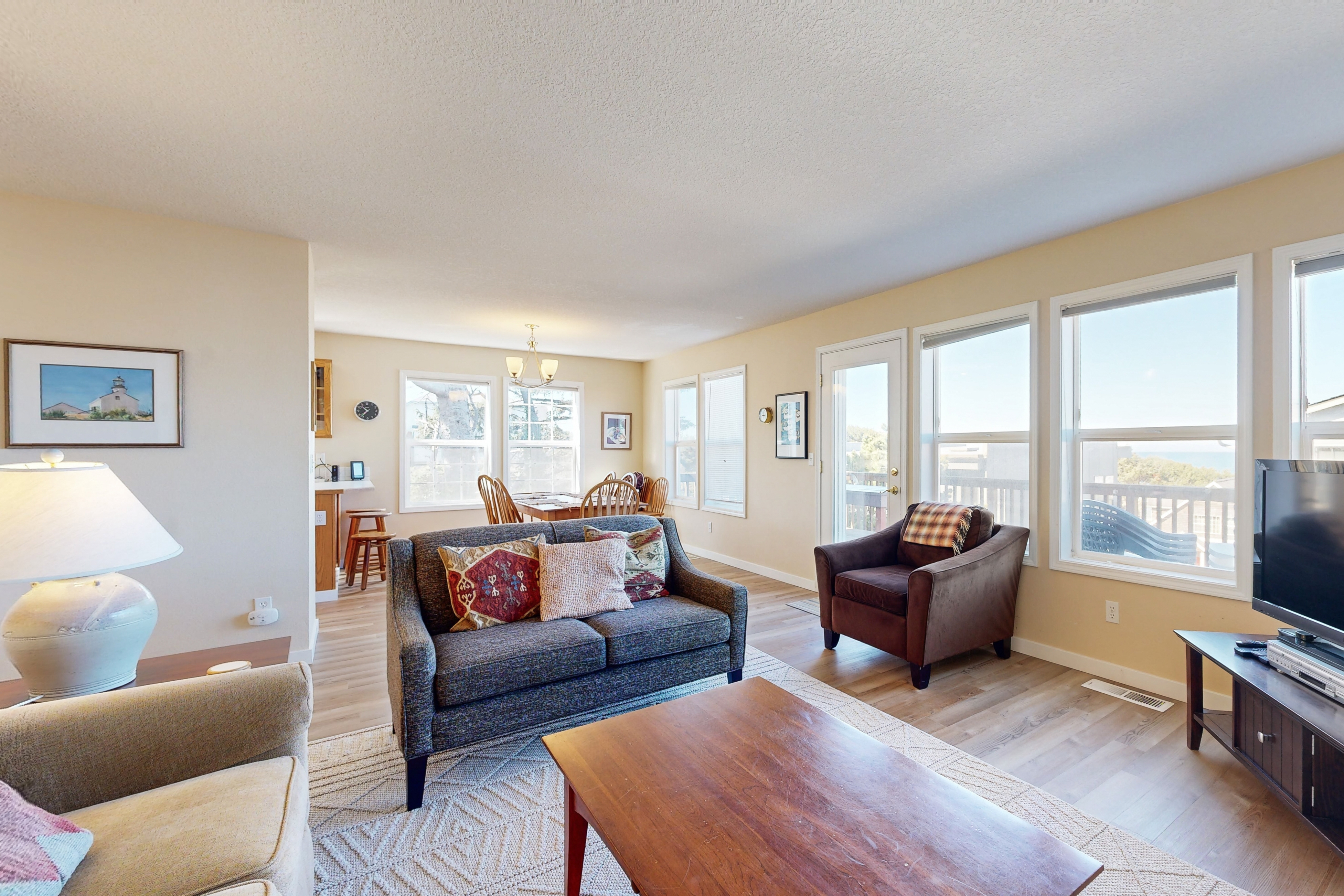 Spacious House with Ocean Views and Three Decks Close to Town and Walk to Beach