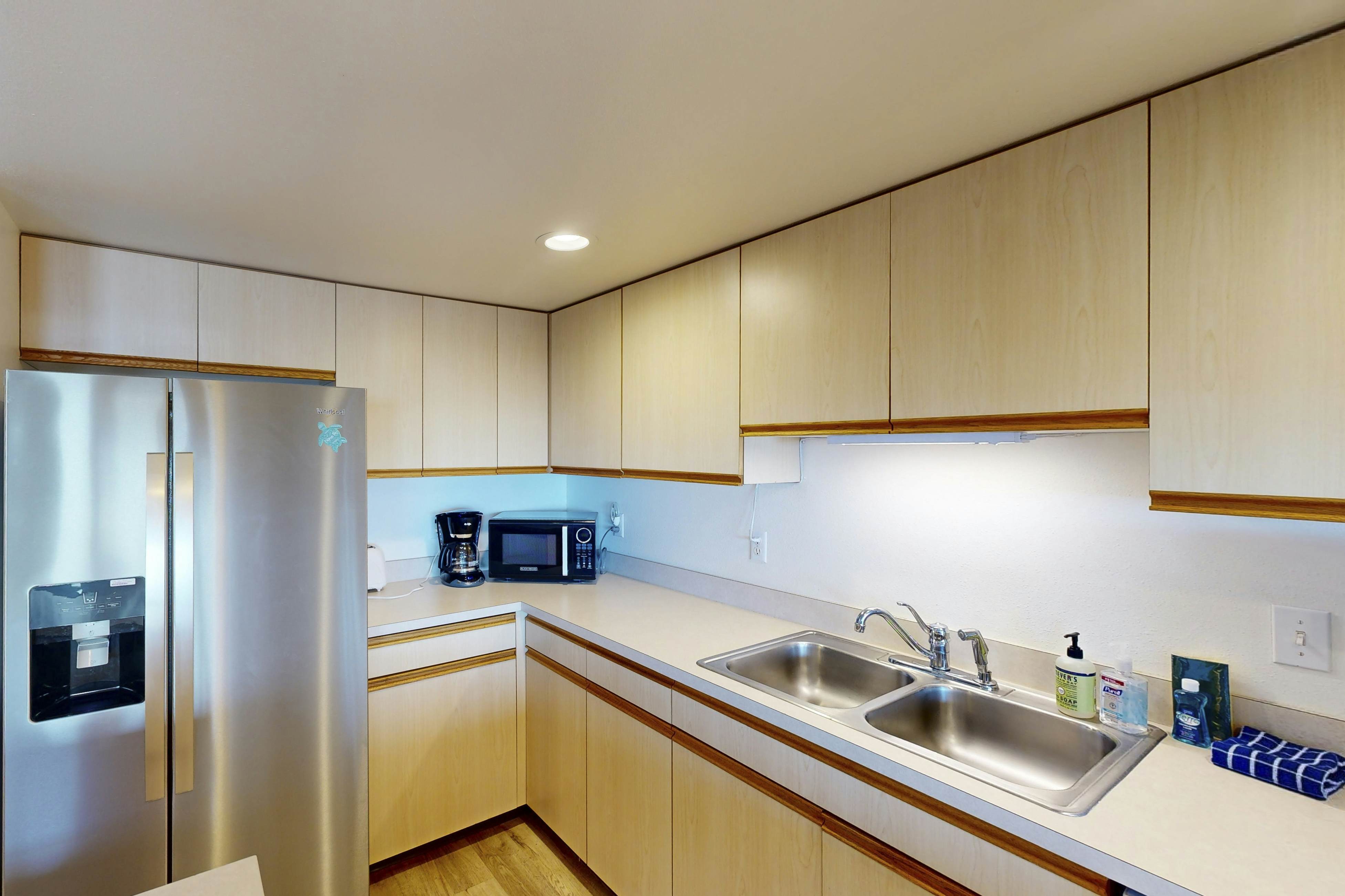 Dog-Friendly, Waterfront Loft w/ Seawall and Ocean Views - One Block to Harbor