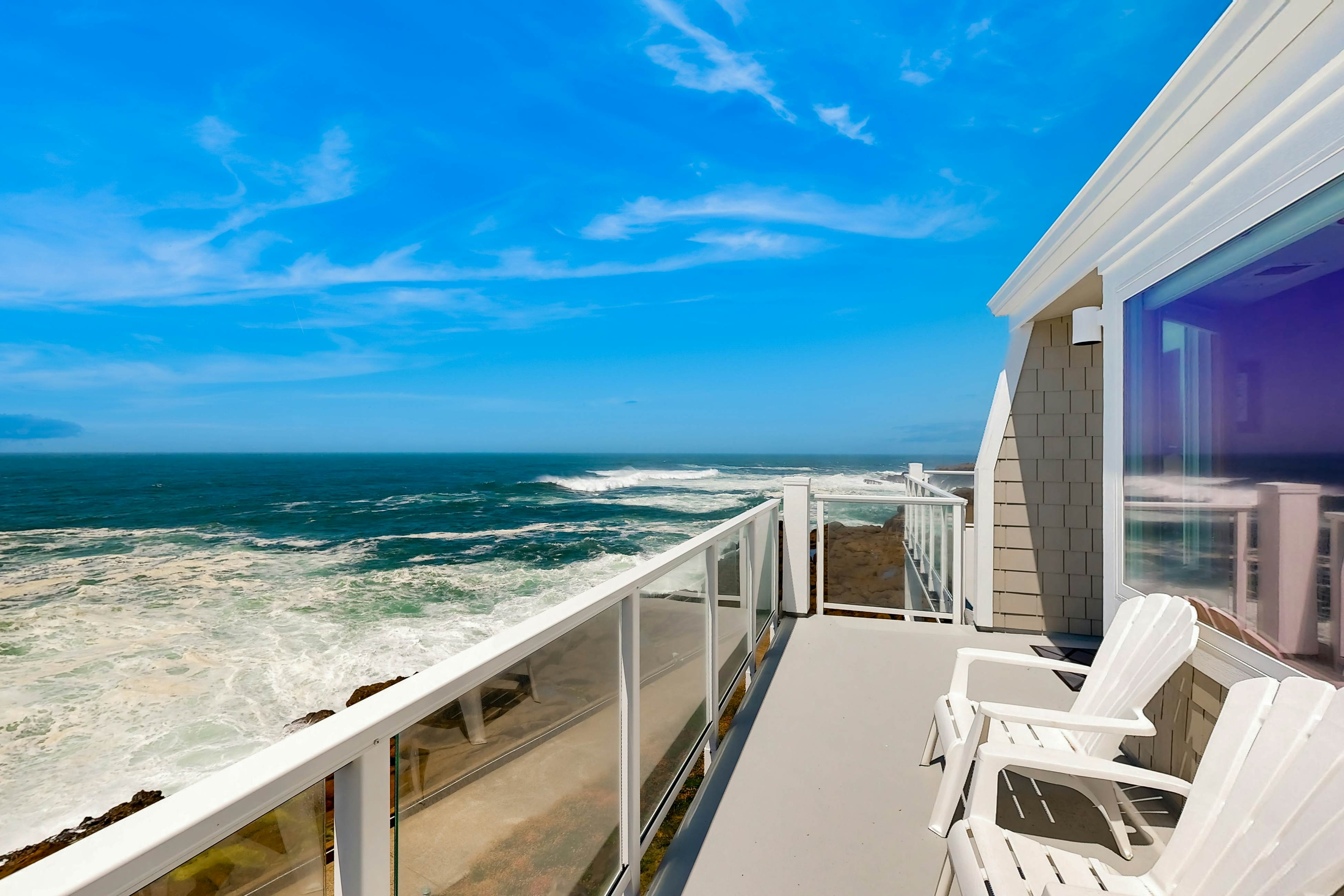 Oceanfront home with picture windows, balcony & elevator  - watch for whales