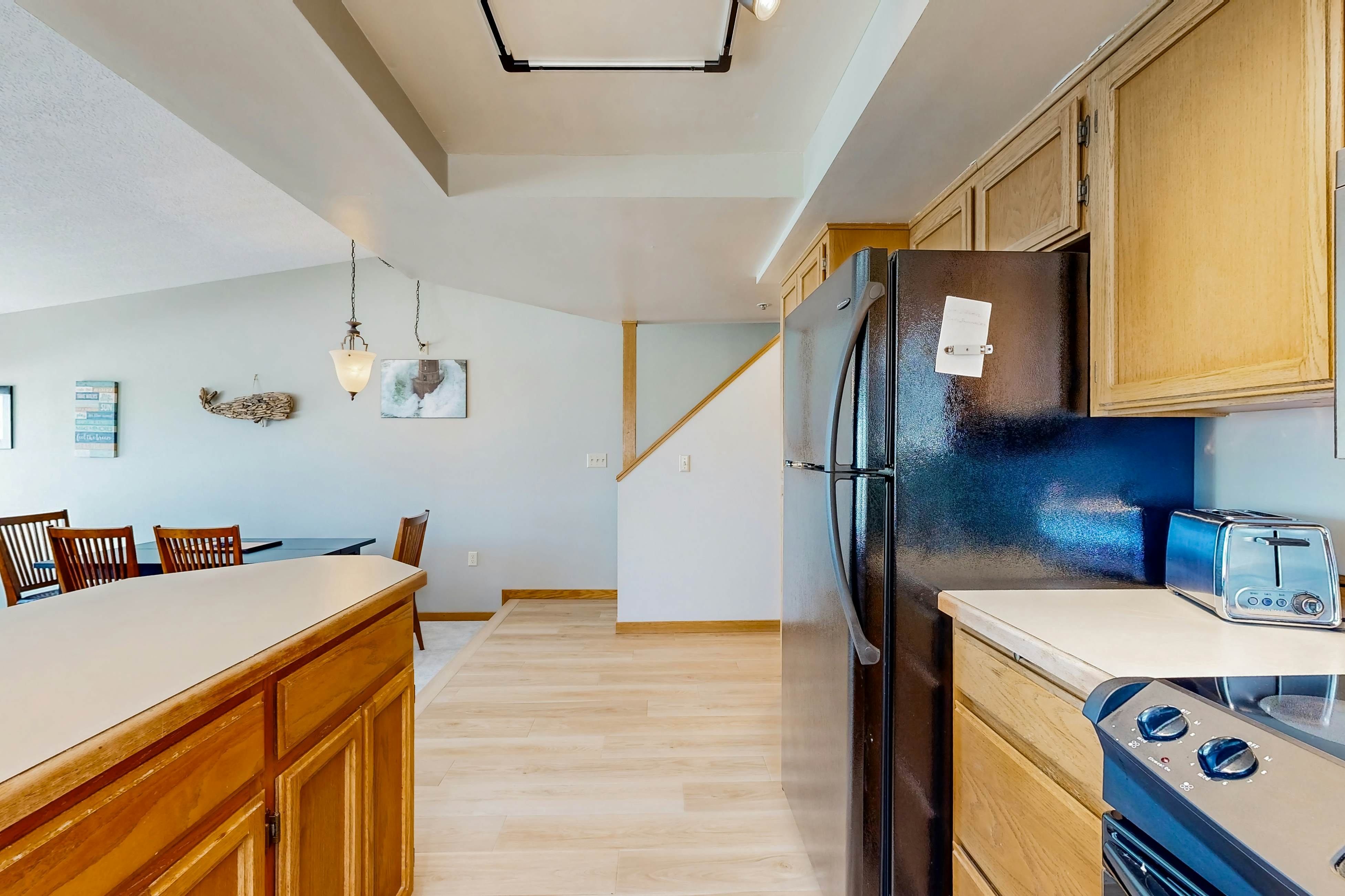 Oceanfront home with picture windows, balcony & elevator  - watch for whales