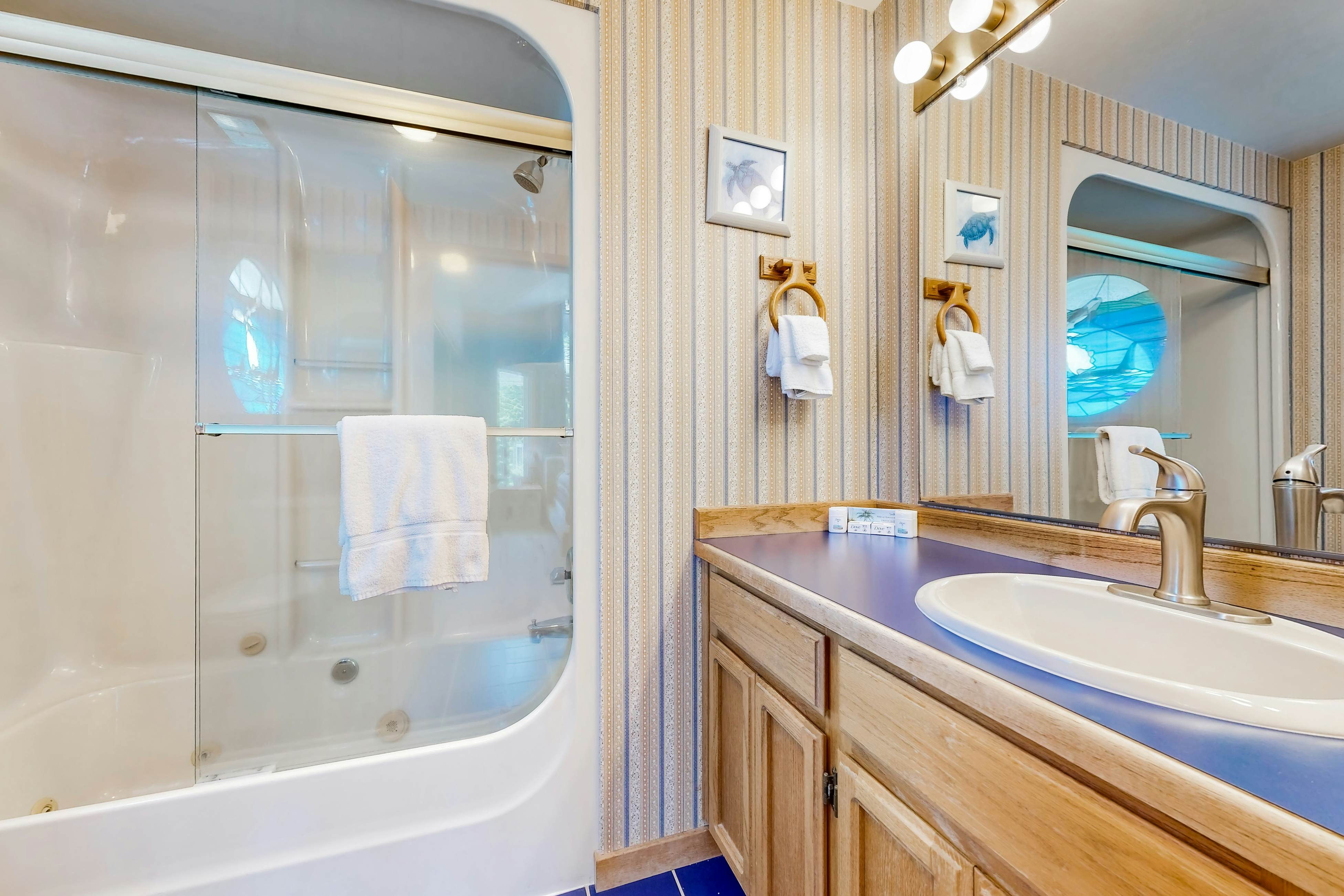 Oceanfront home with picture windows, balcony & elevator  - watch for whales