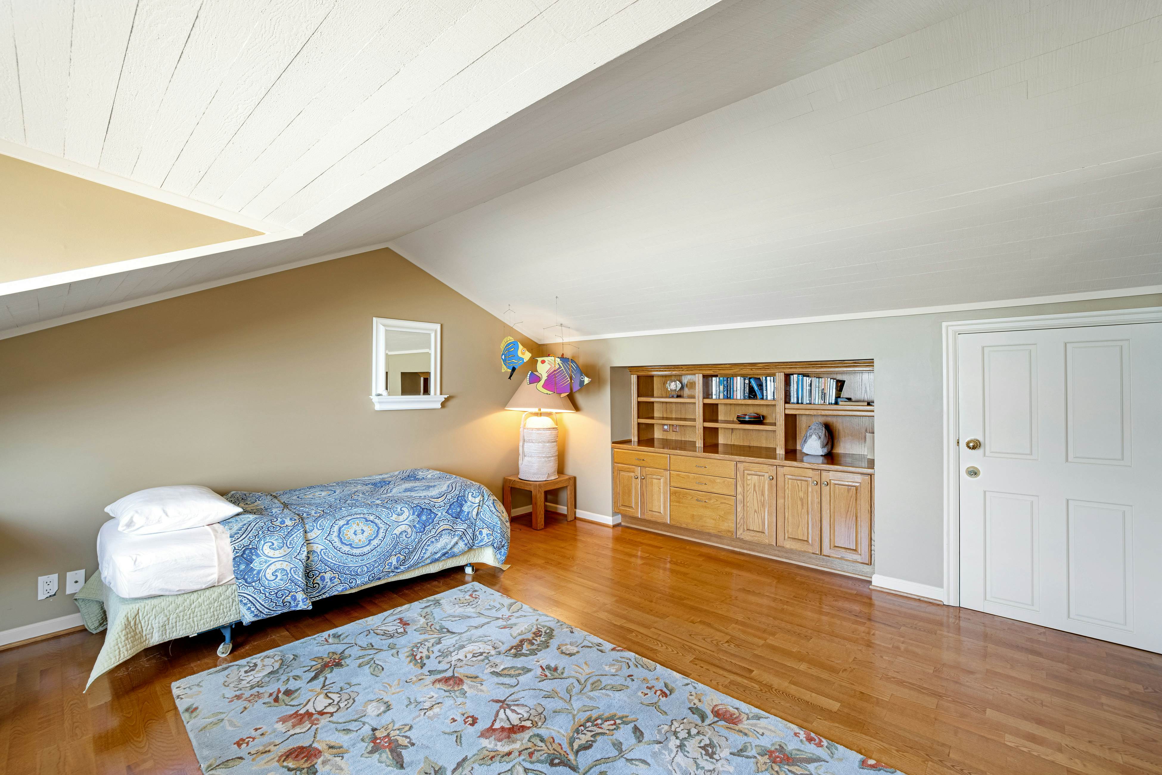 Beachfront Condo w/ Amazing Ocean View, Fireplace, Shared Pool, & Tennis