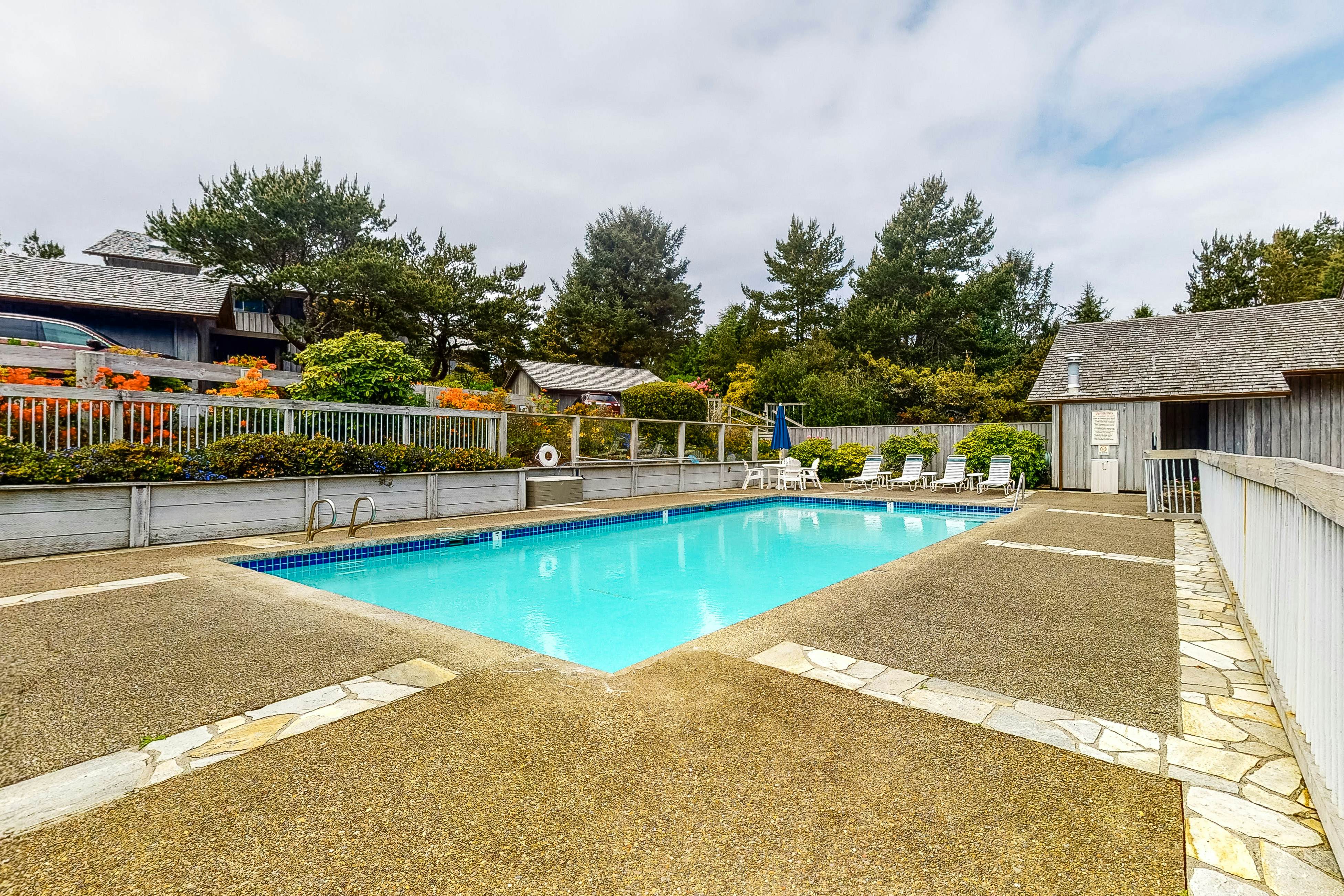 Beachfront Condo w/ Amazing Ocean View, Fireplace, Shared Pool, & Tennis