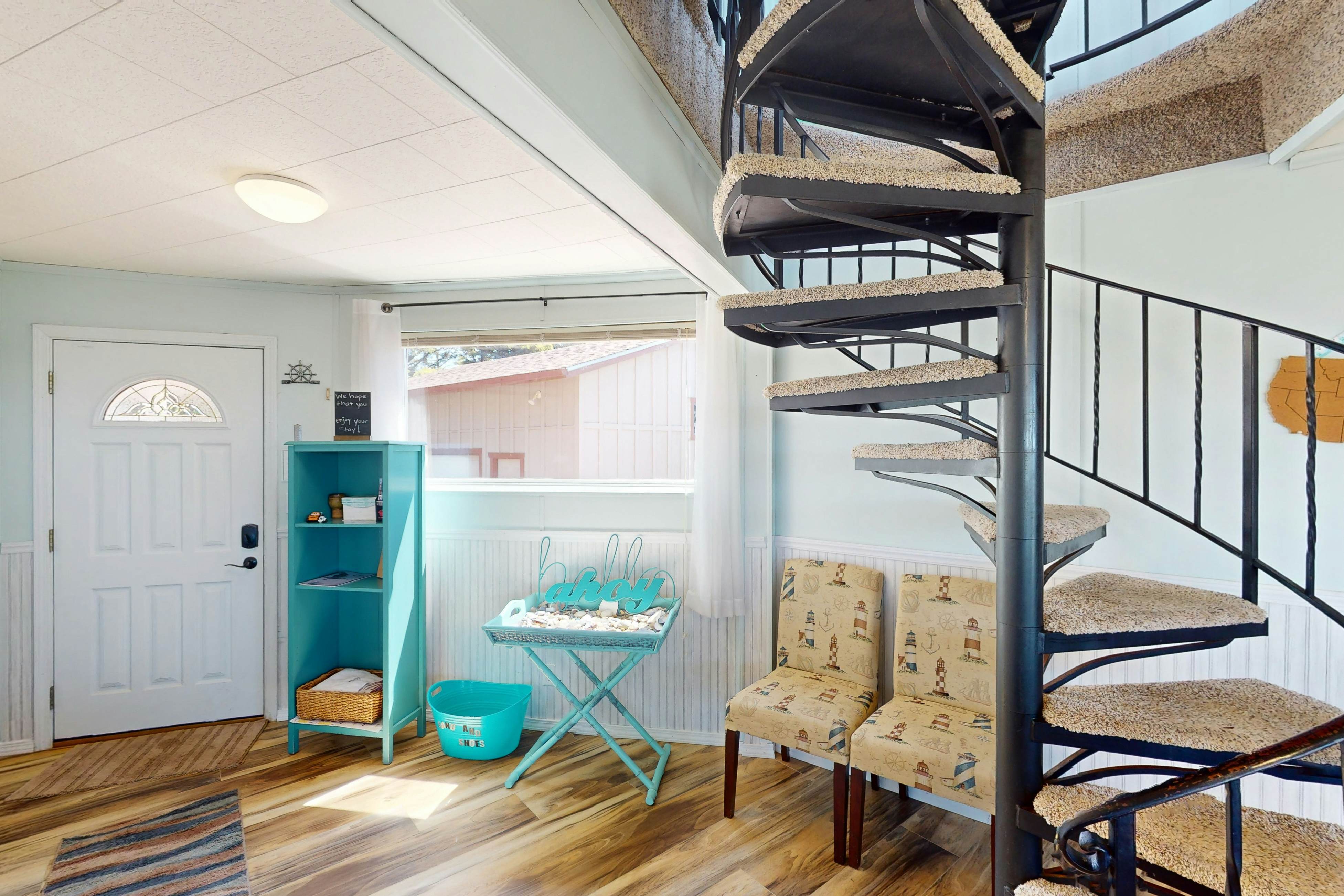 Dog-friendly home with great decks & stunning ocean views