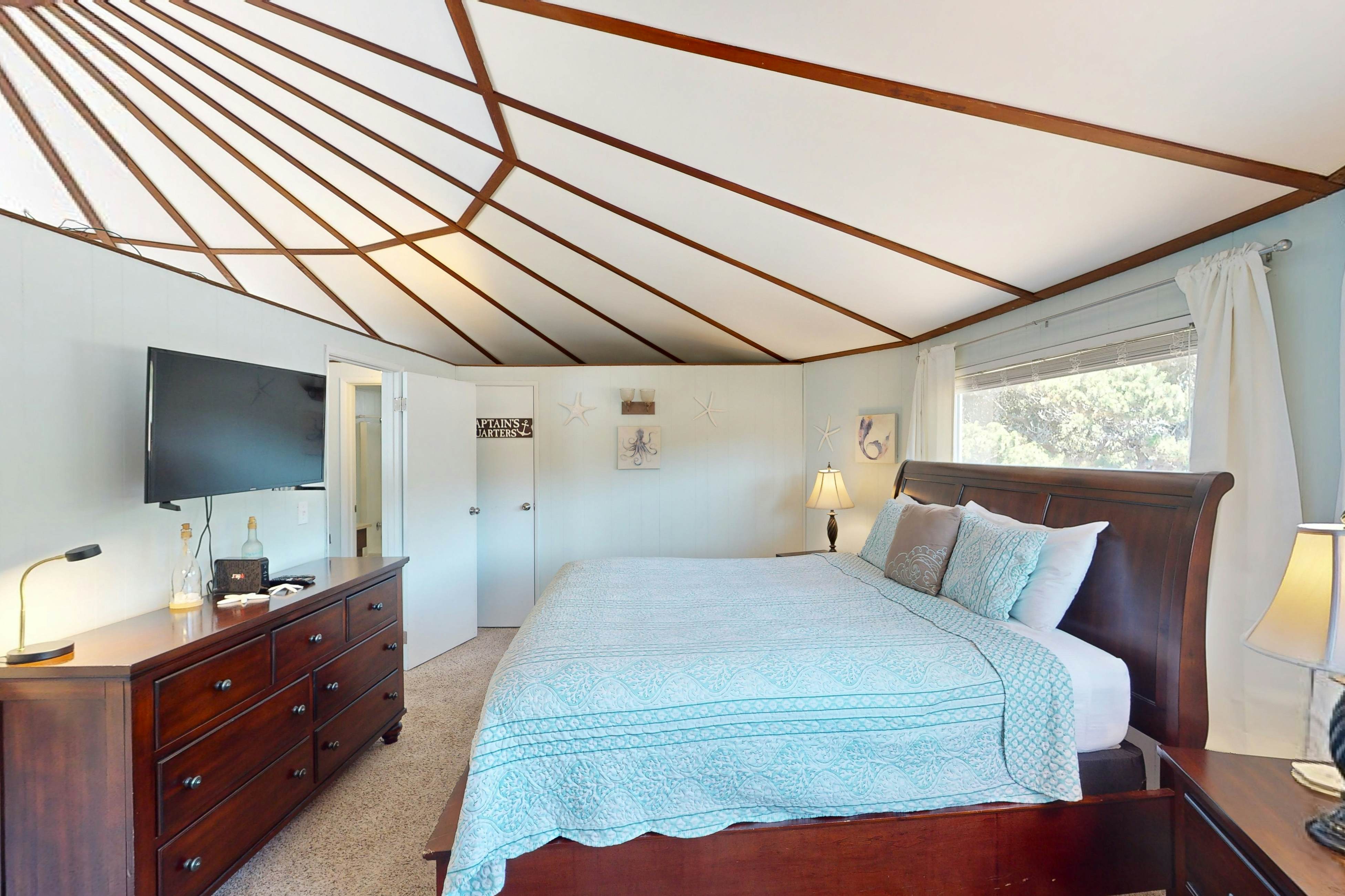 Dog-friendly home with great decks & stunning ocean views