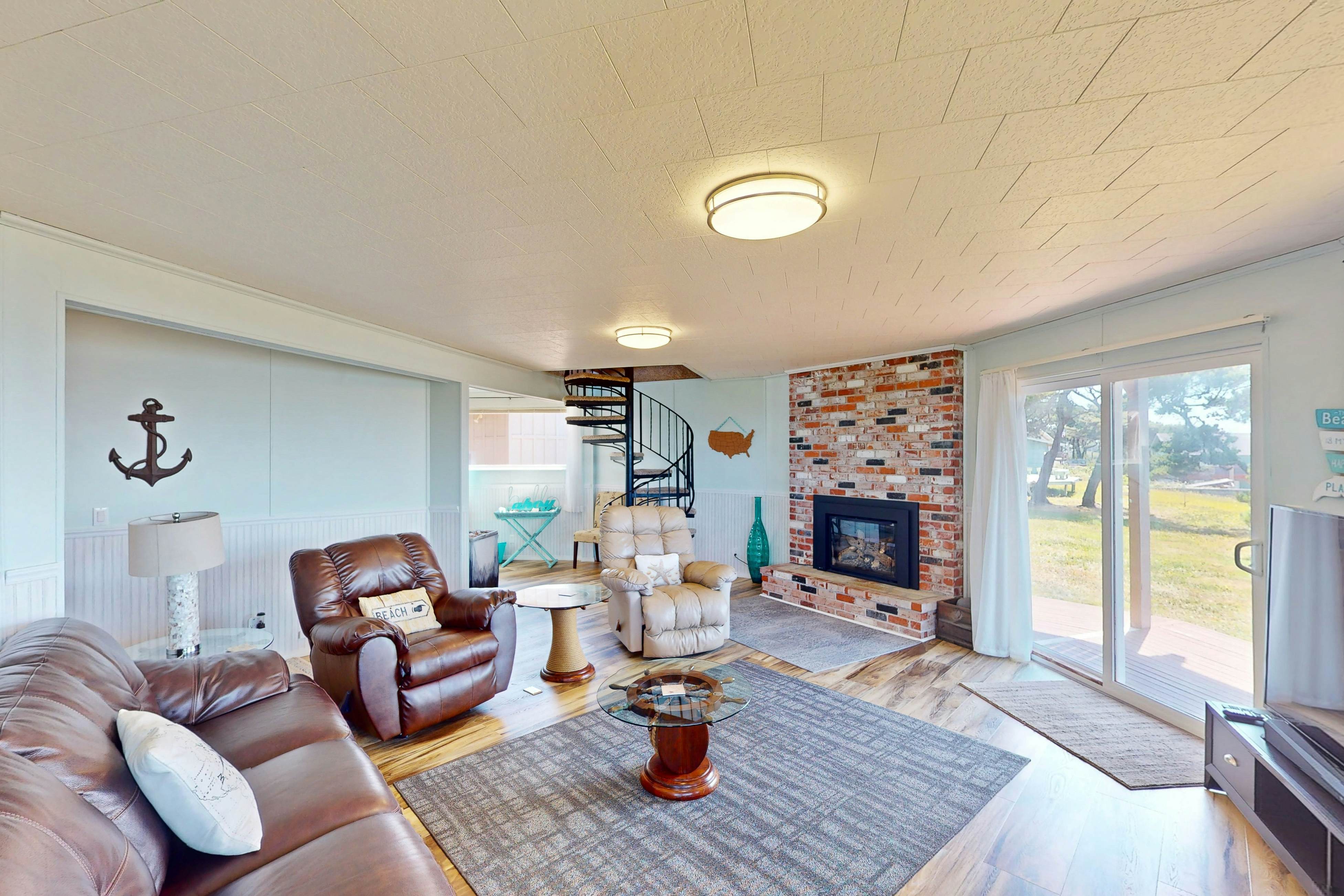 Dog-friendly home with great decks & stunning ocean views