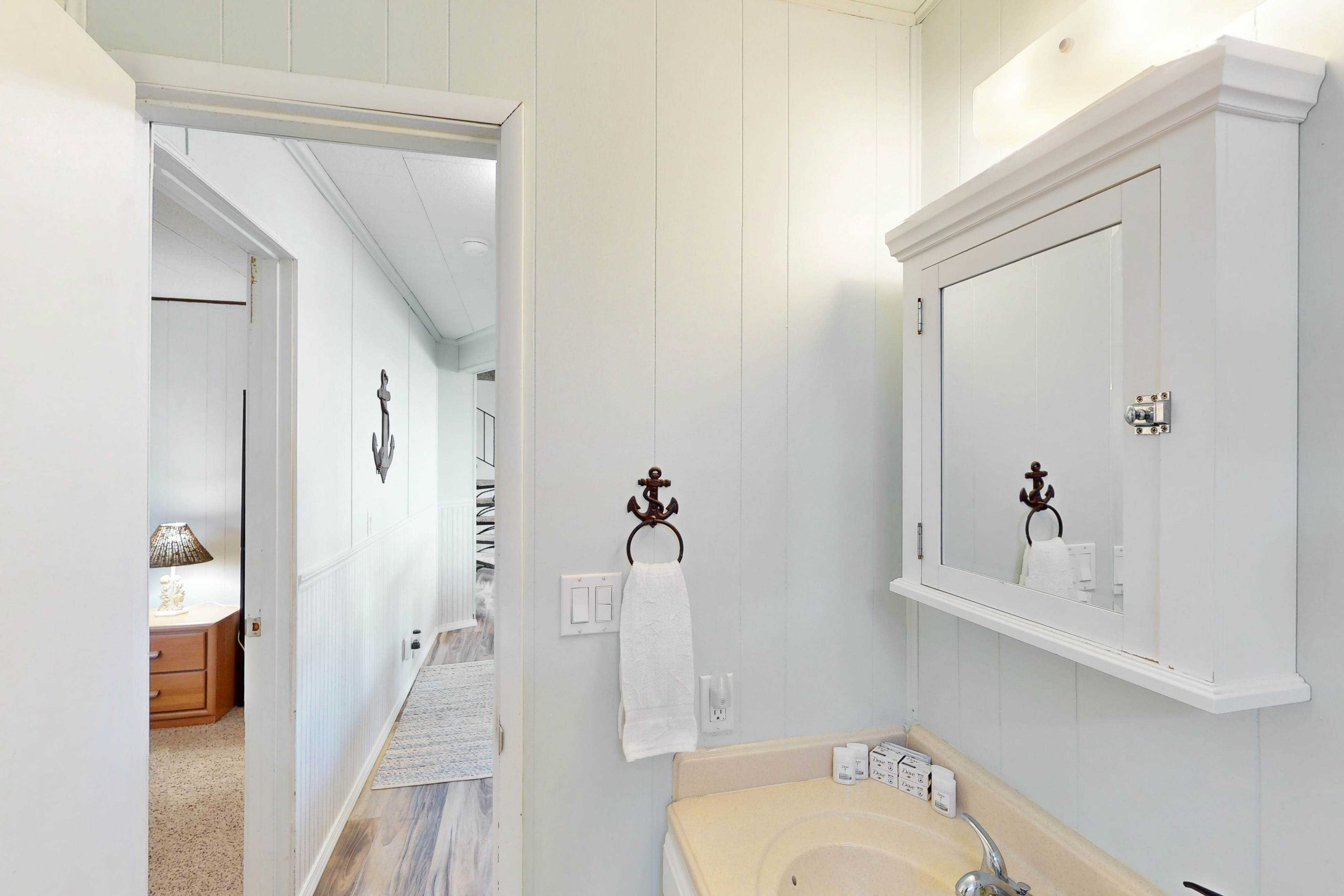 Dog-friendly home with great decks & stunning ocean views