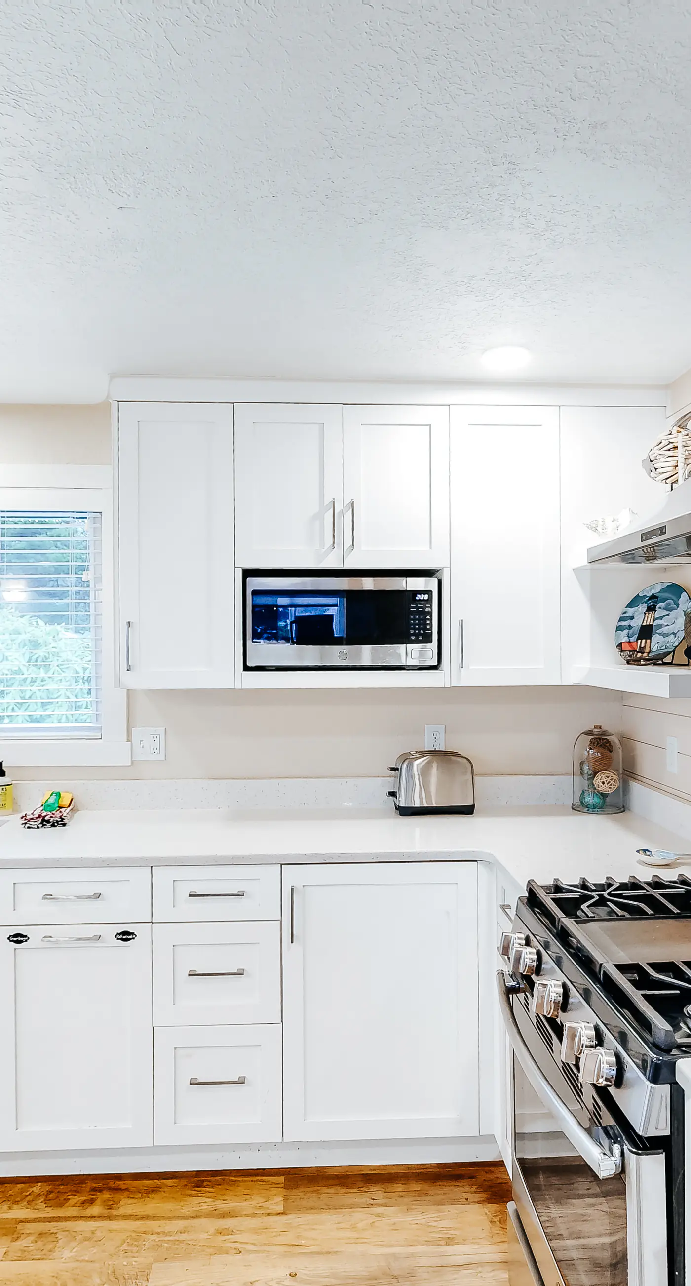 Homey dog friendly house with partial ocean views gas fireplaces and gas grill