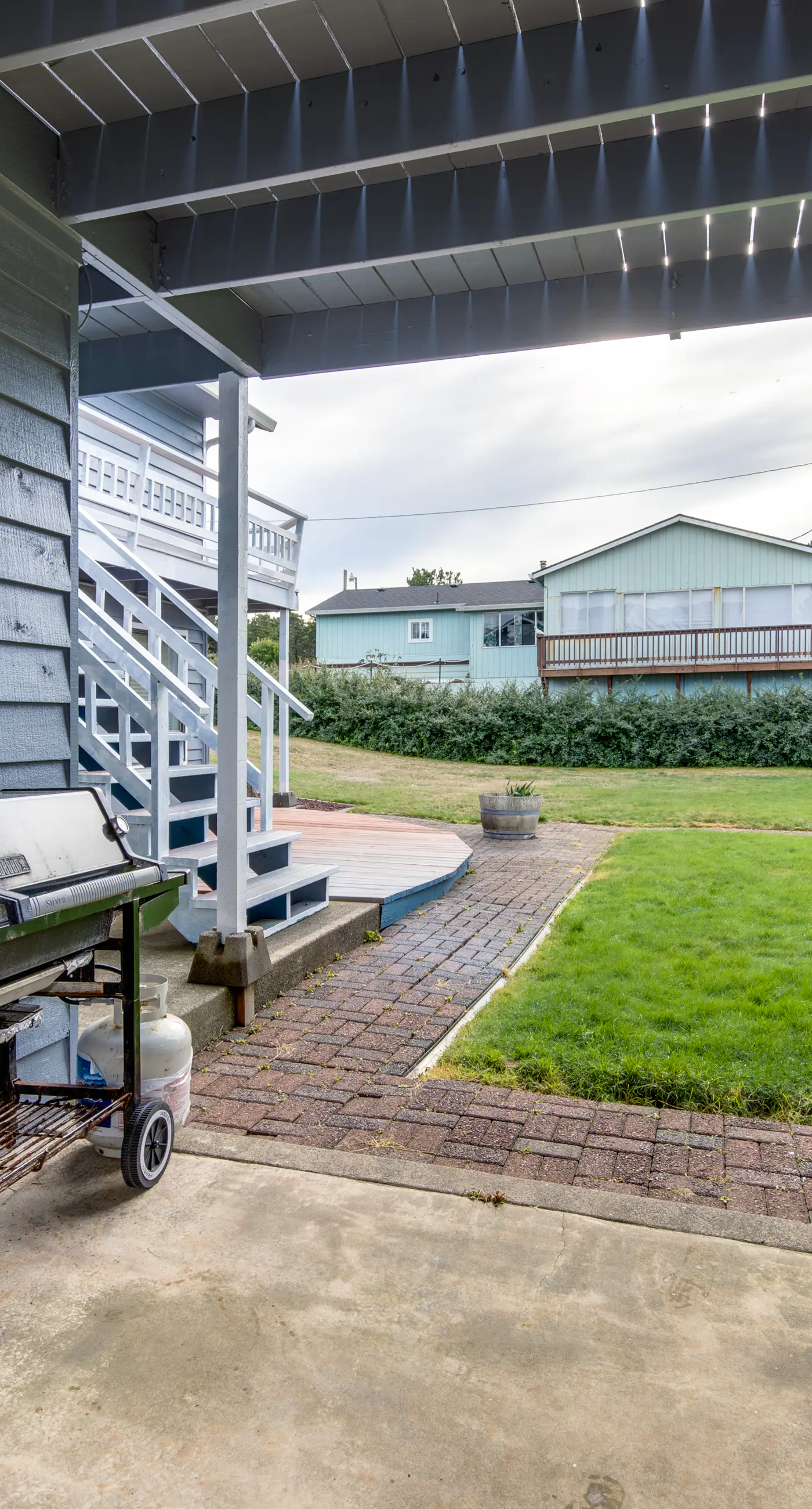 Homey dog friendly house with partial ocean views gas fireplaces and gas grill