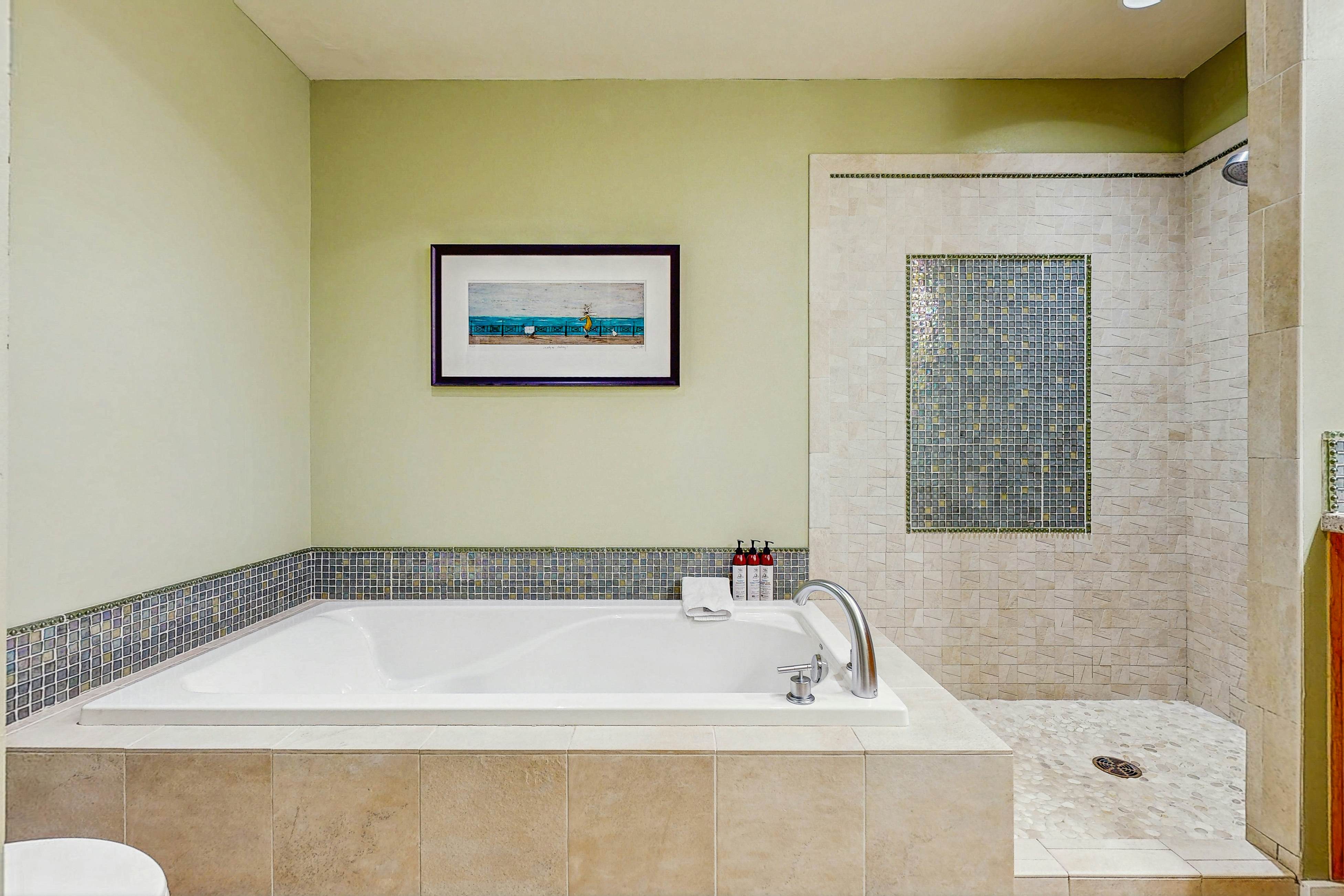 Bella Beach home with ocean view,  gas fireplace, beach access & private hot tub