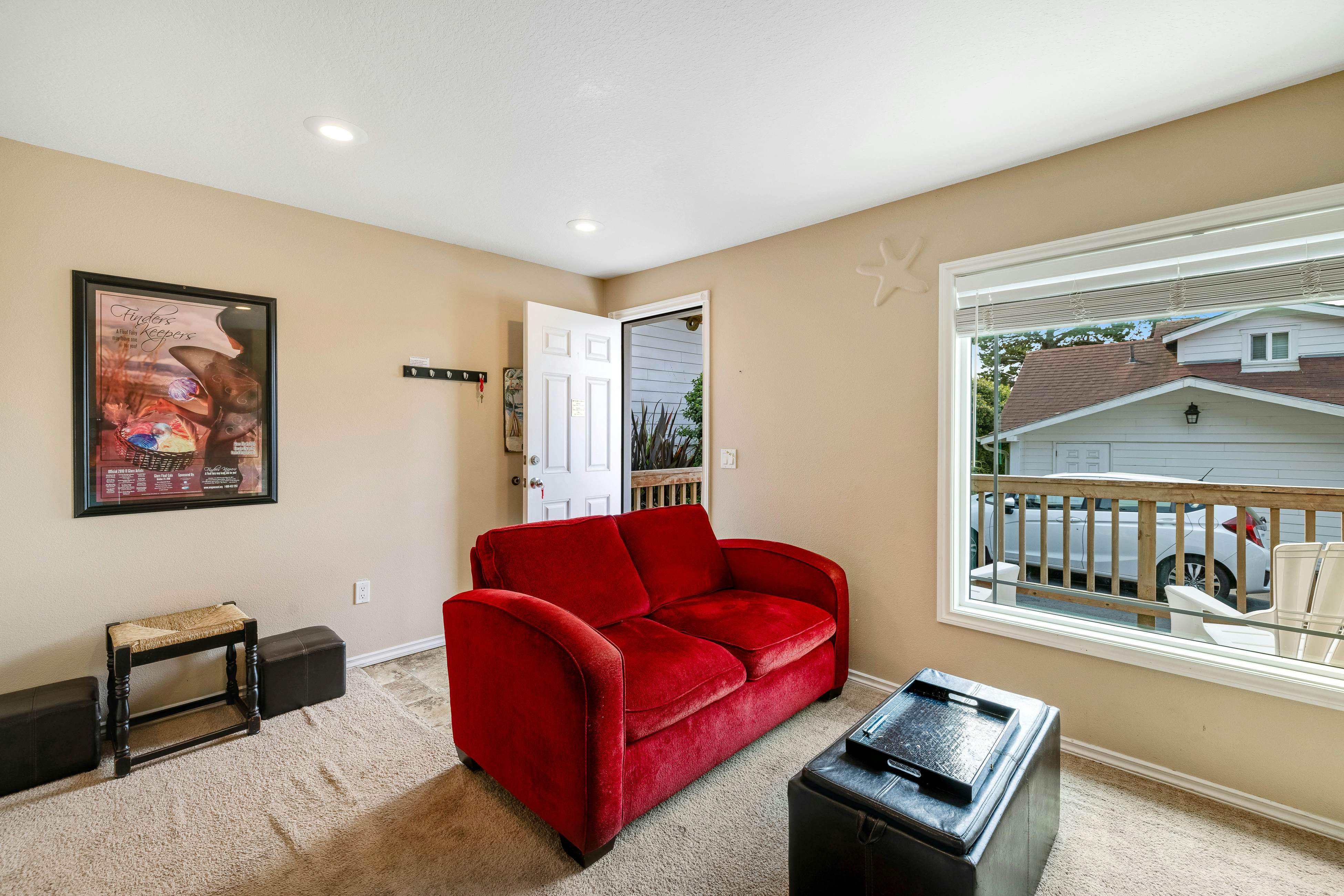 2-Story Dog-Friendly Aparthotel w/Deck, Gas Fireplace, Ocean Views, Beach Access