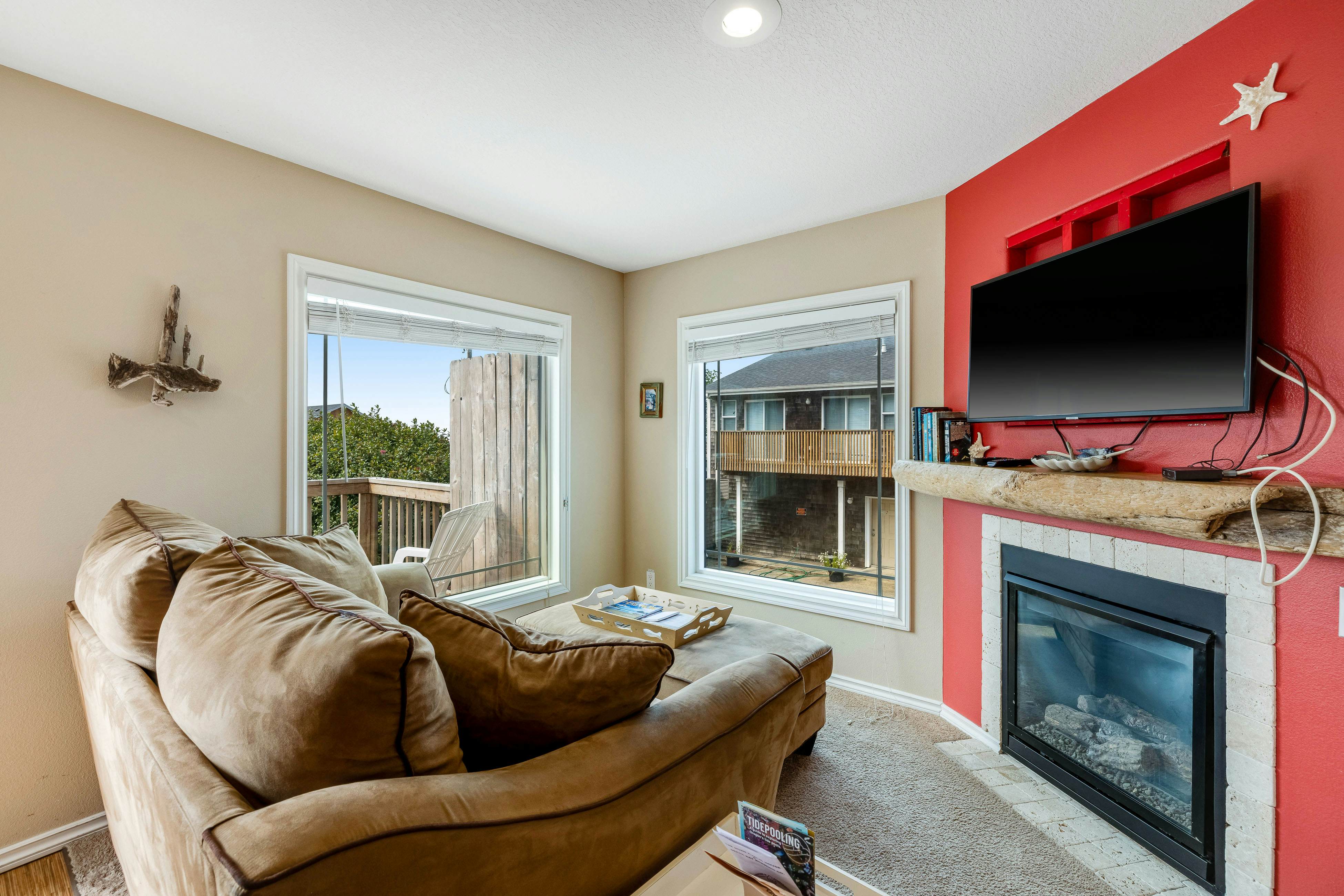 2-Story Dog-Friendly Aparthotel w/Deck, Gas Fireplace, Ocean Views, Beach Access