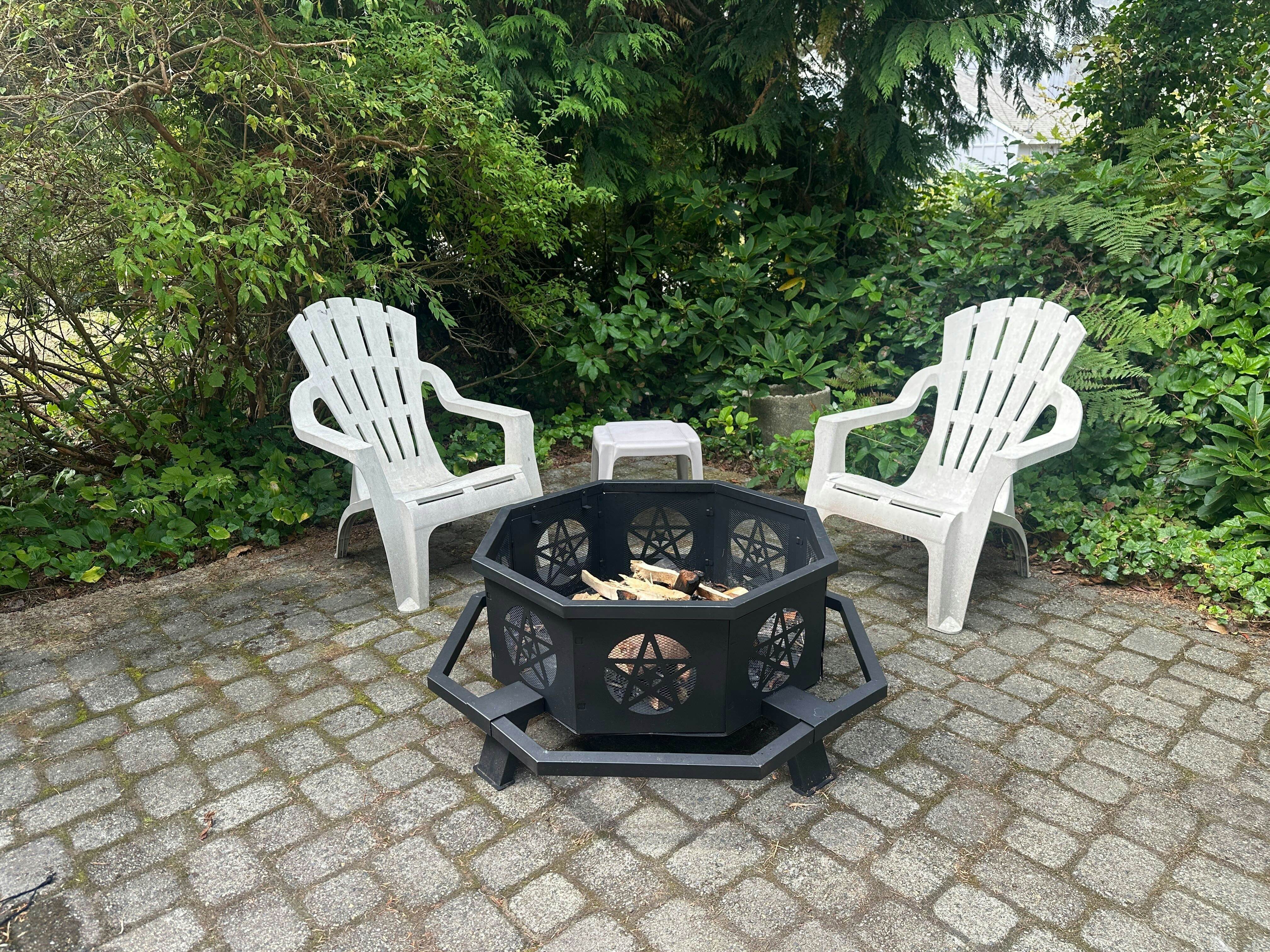 Fun and Unforgettable Beach House - Dog-friendly with a Great Location