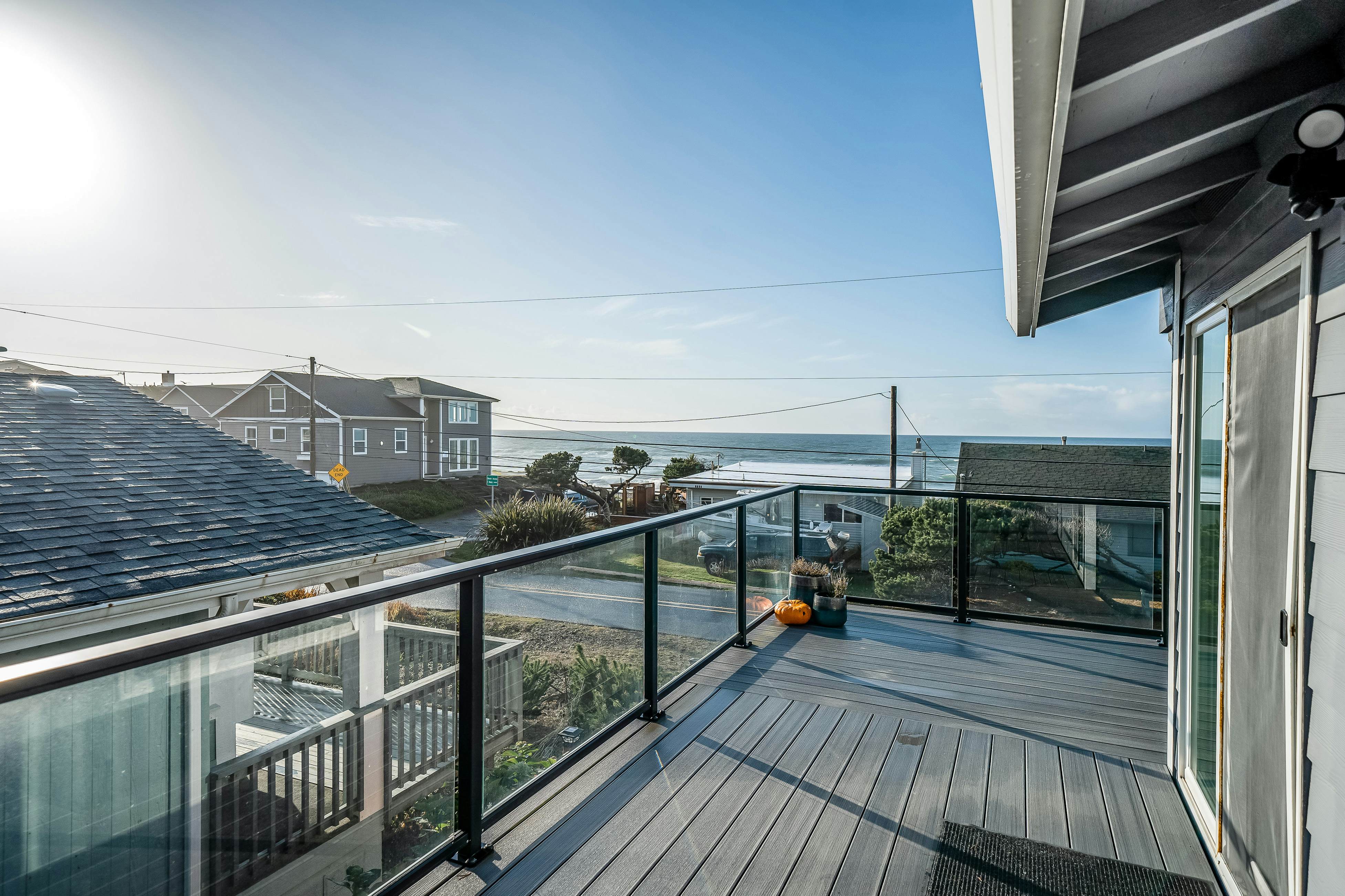 Family-friendly house w/ ocean view & private hot tub - walk to beach, dogs OK