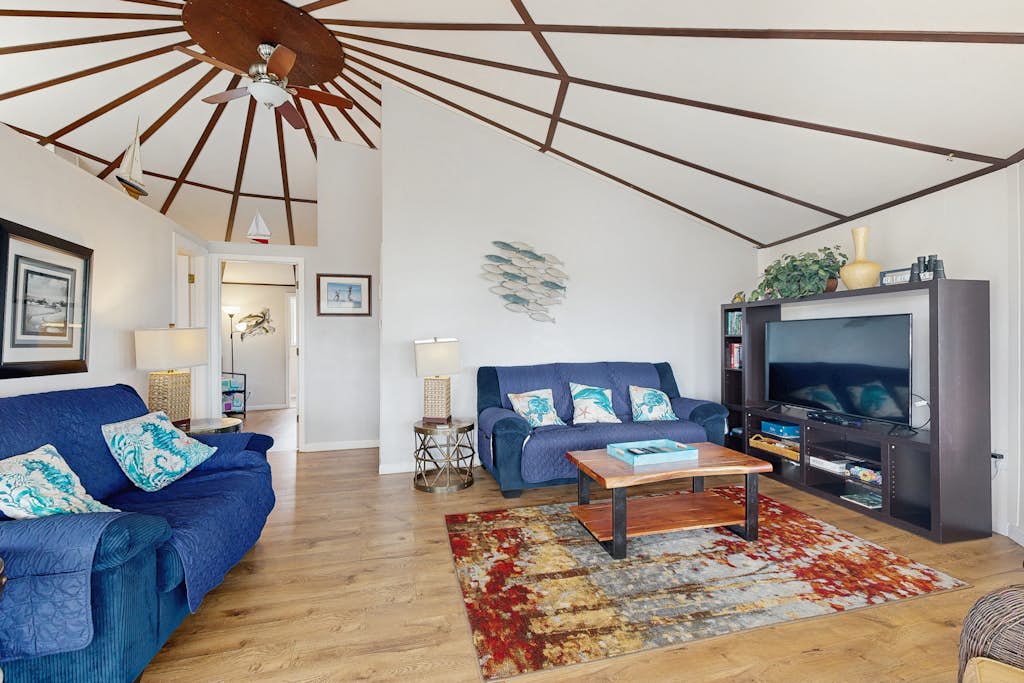 Unique and spacious home with private hot tub game room and great ocean views