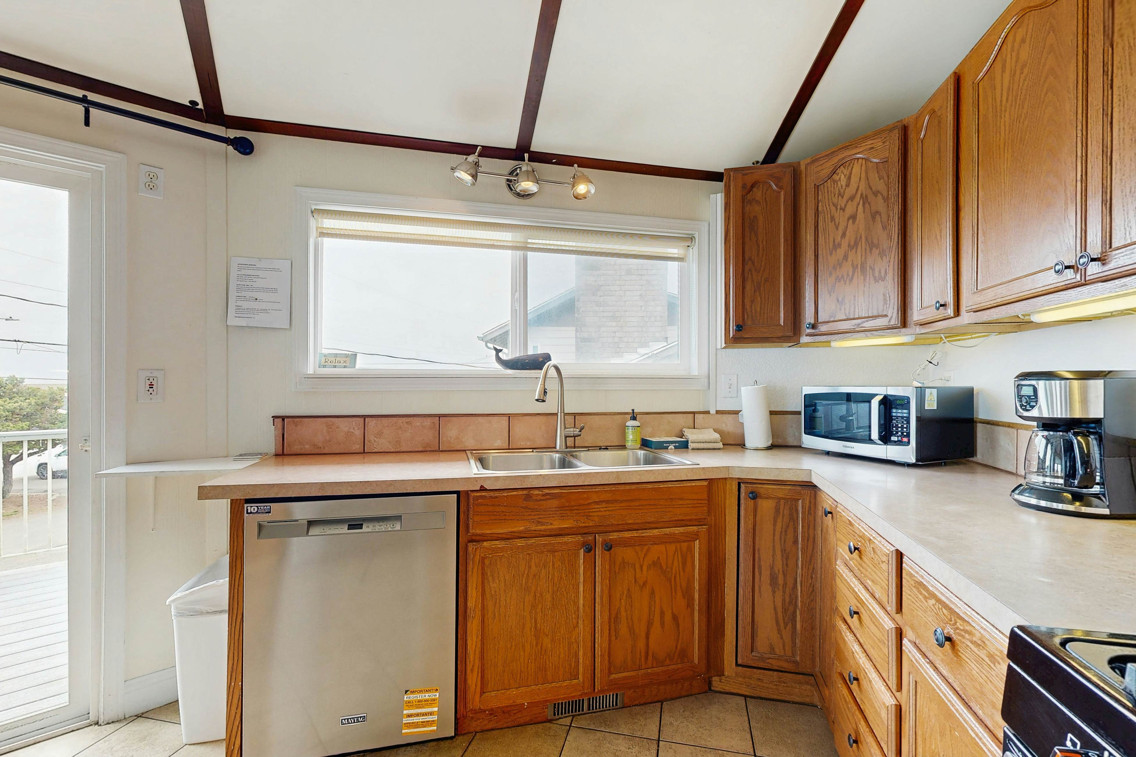 Unique and spacious home with private hot tub game room and great ocean views