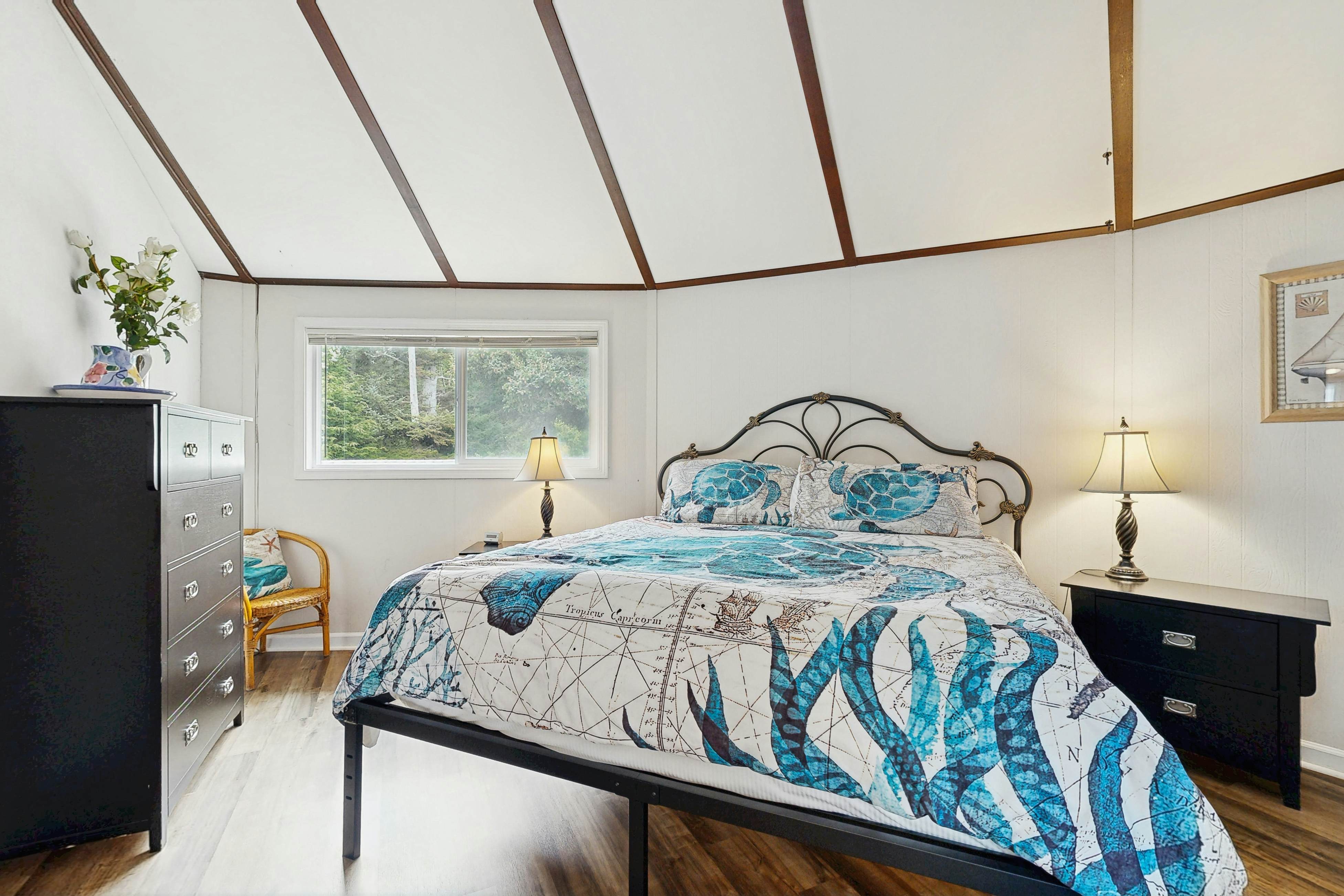 Unique and spacious home with private hot tub game room and great ocean views