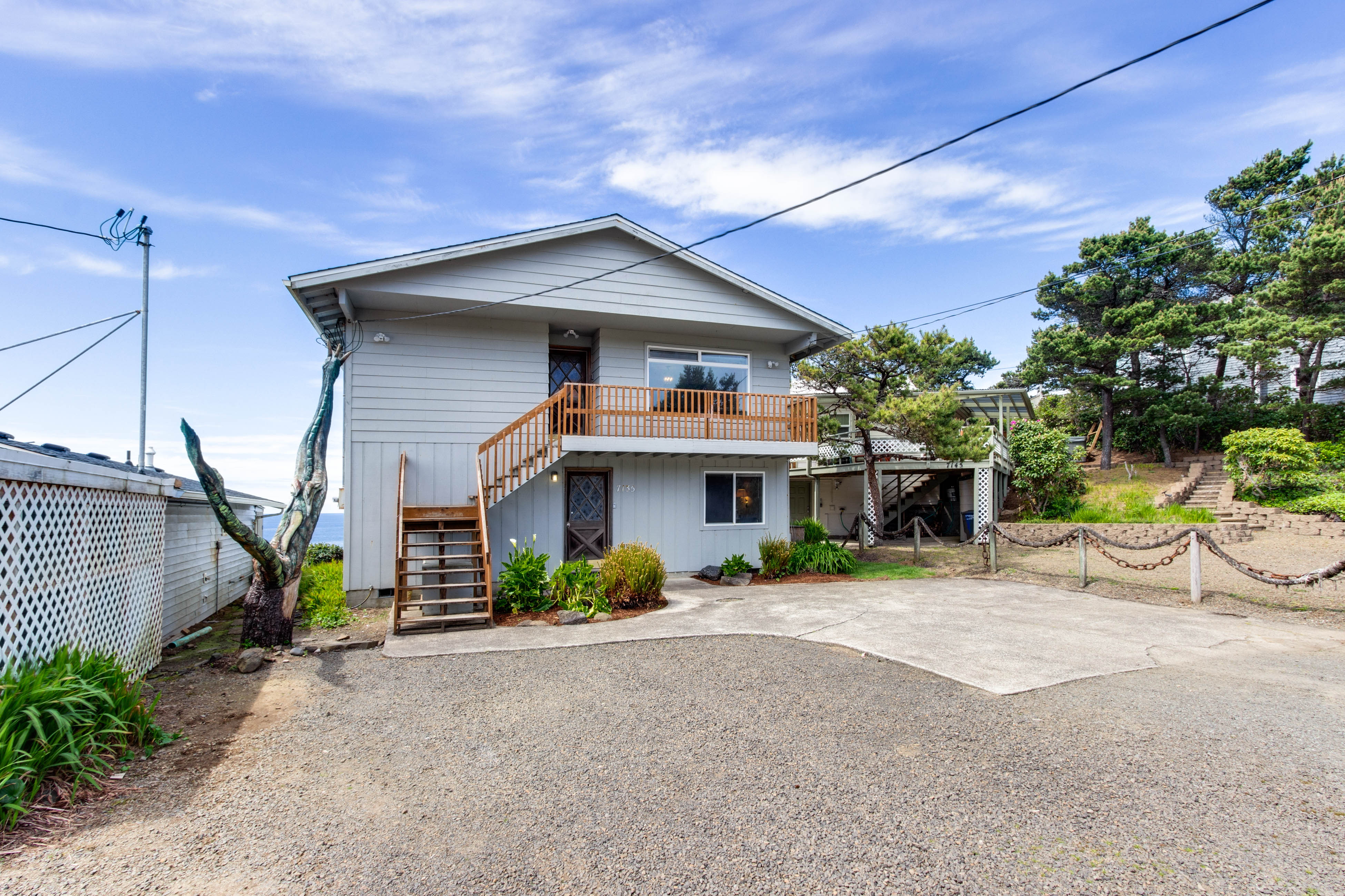 Impressive oceanfront home with great views dog friendly
