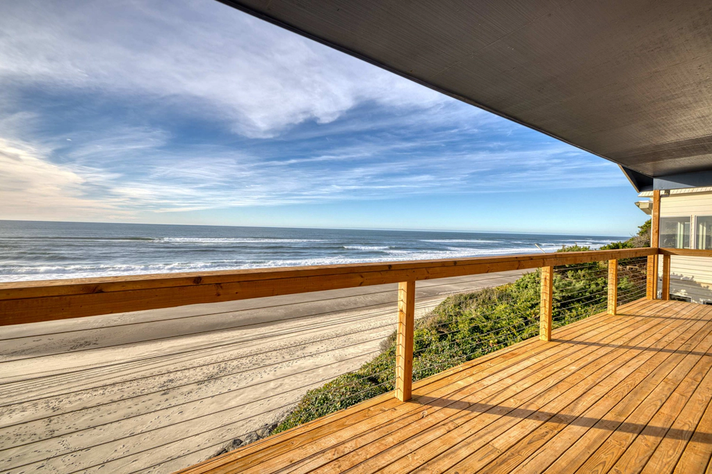 Impressive oceanfront home with great views dog friendly