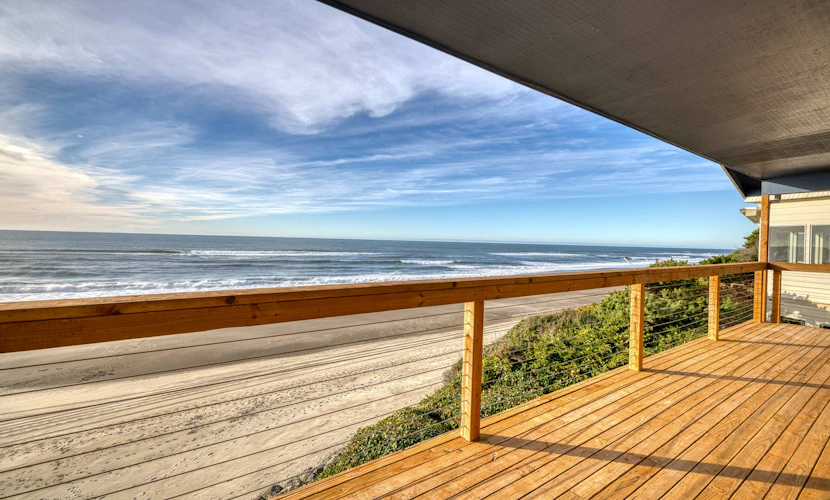 Impressive oceanfront home with great views dog friendly