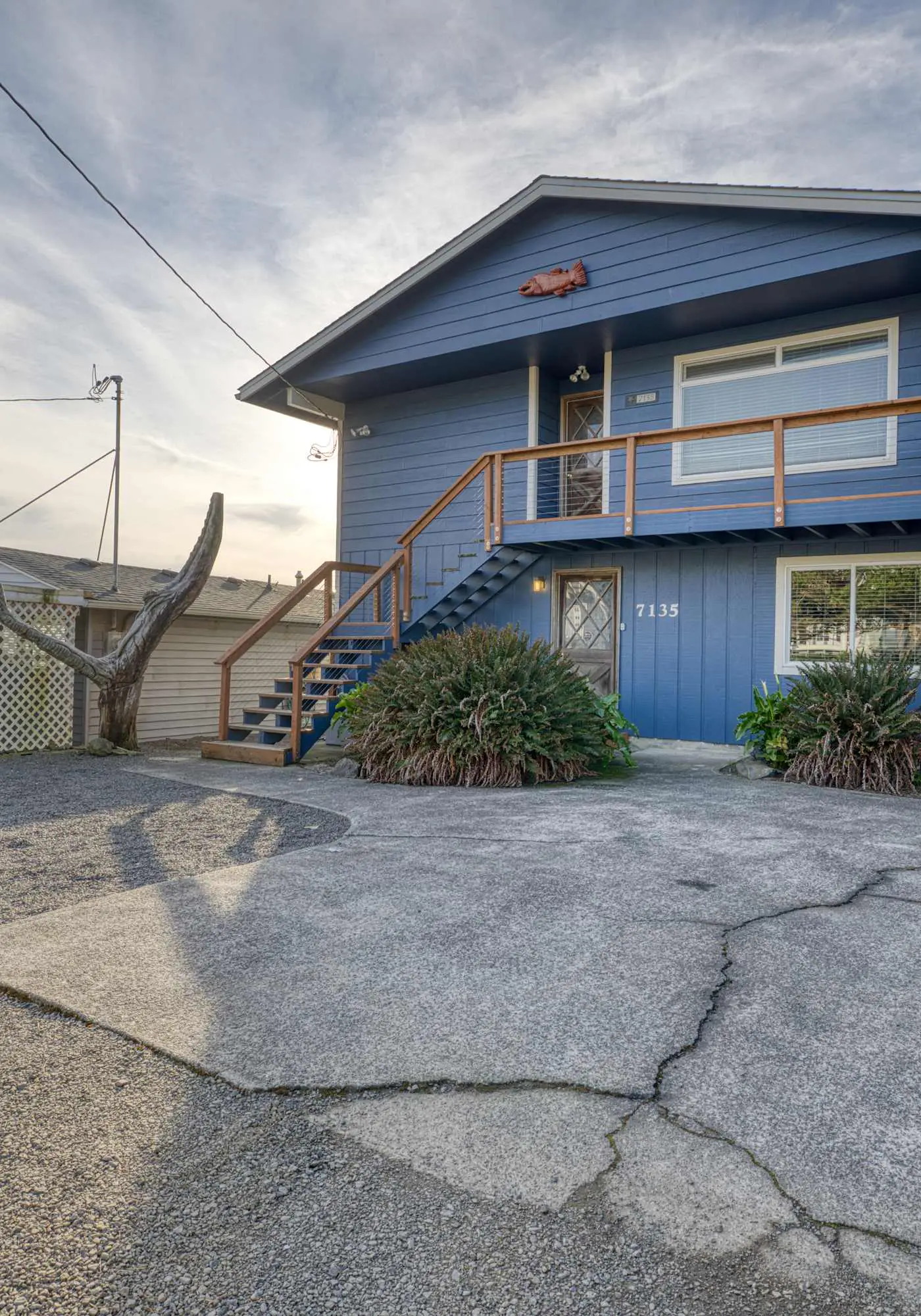 Impressive oceanfront home with great views dog friendly