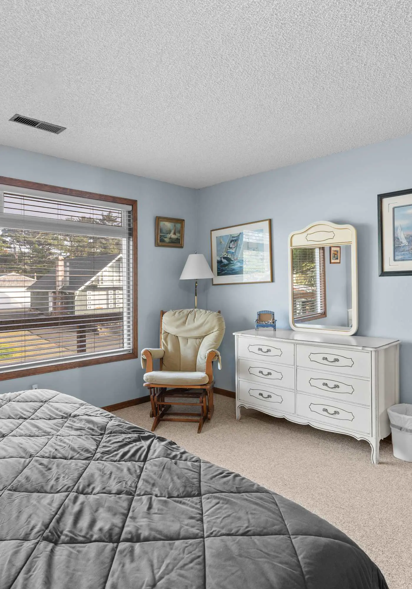 Impressive oceanfront home with great views dog friendly