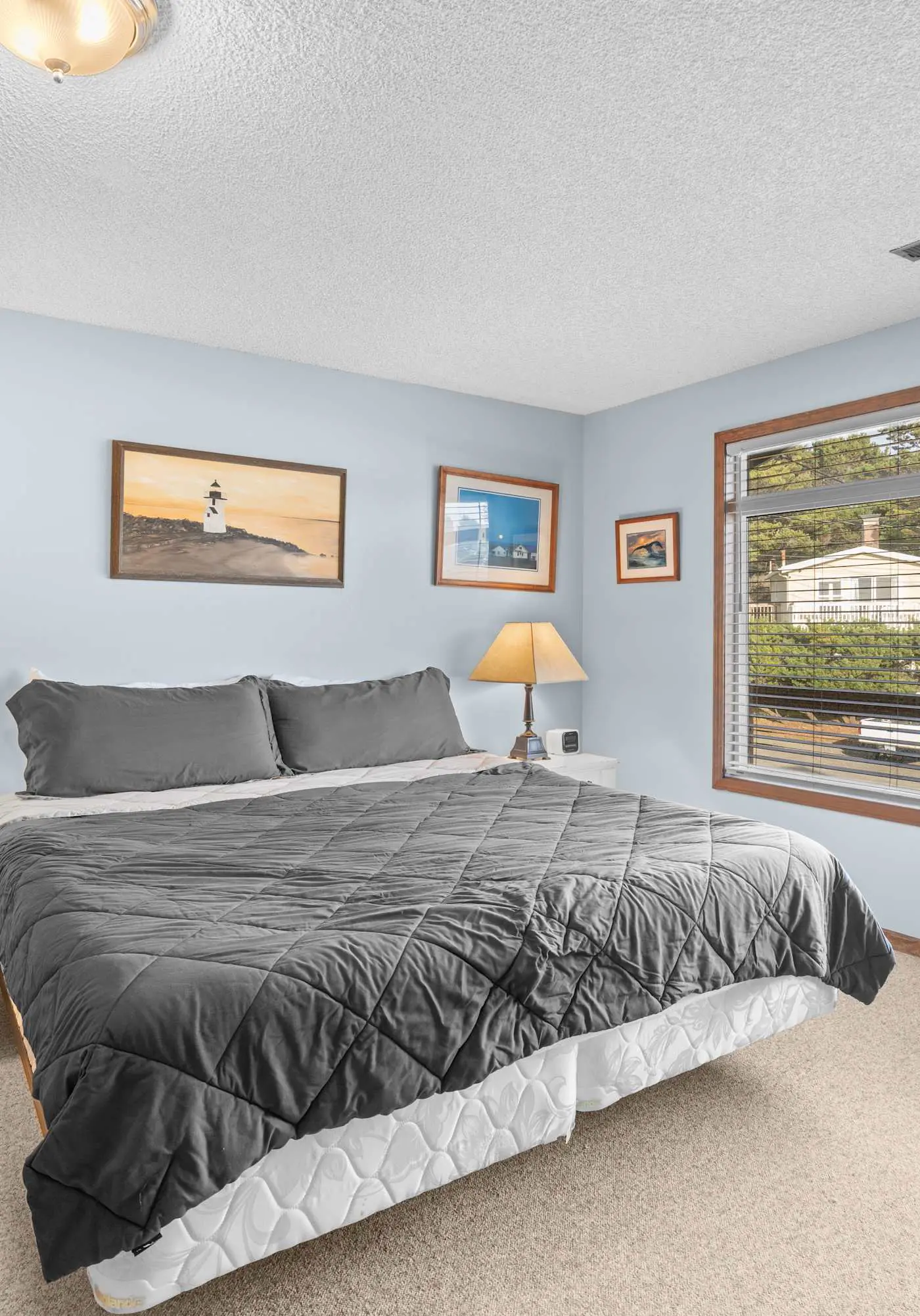 Impressive oceanfront home with great views dog friendly