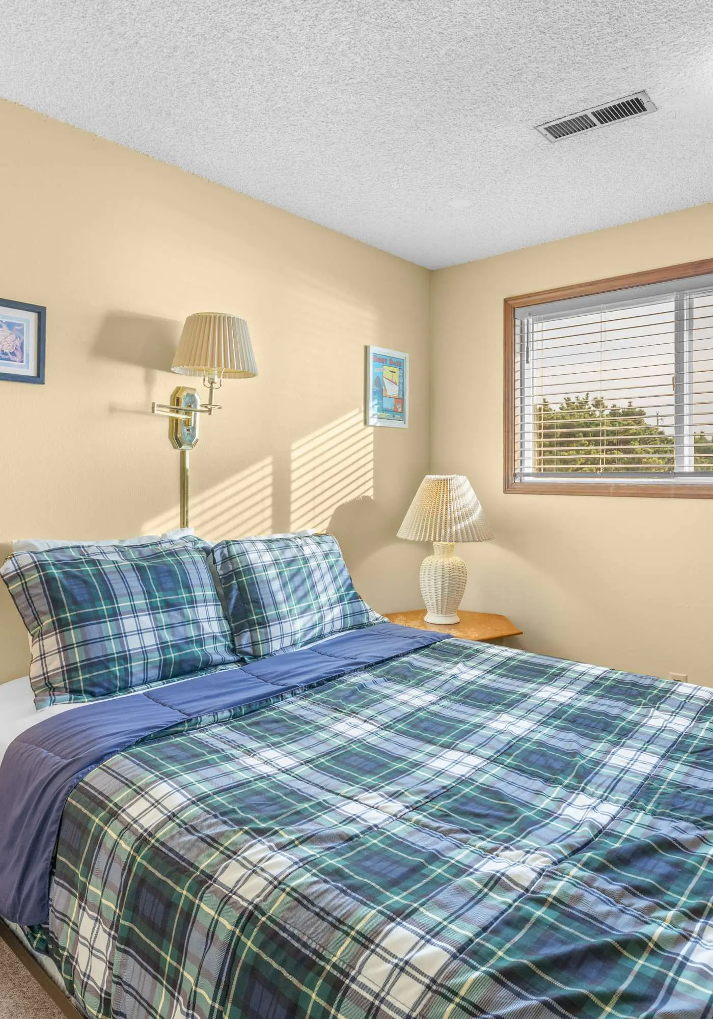 Impressive oceanfront home with great views dog friendly