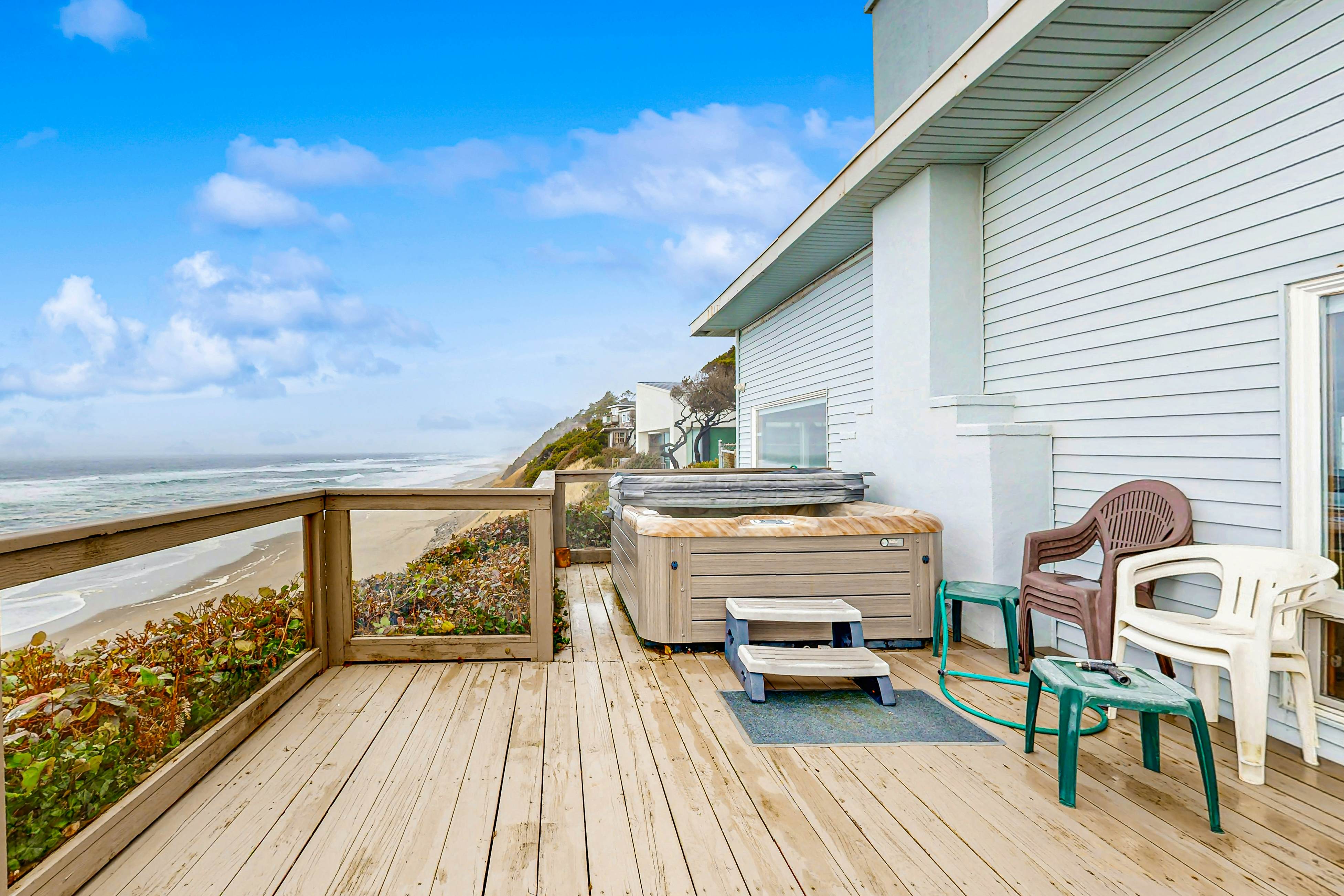 Charming Oceanfront Two-Story Home - Private Hot Tub Deck, Gas Grill, & Views