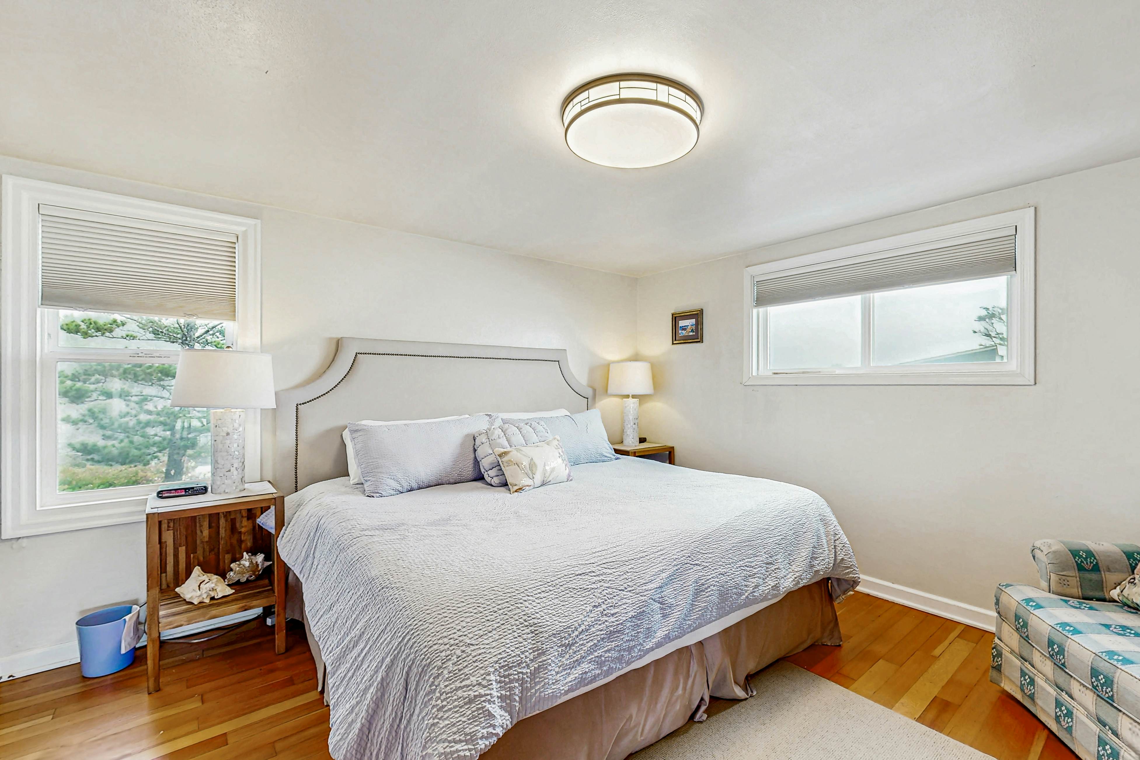 Charming Oceanfront Two-Story Home - Private Hot Tub Deck, Gas Grill, & Views