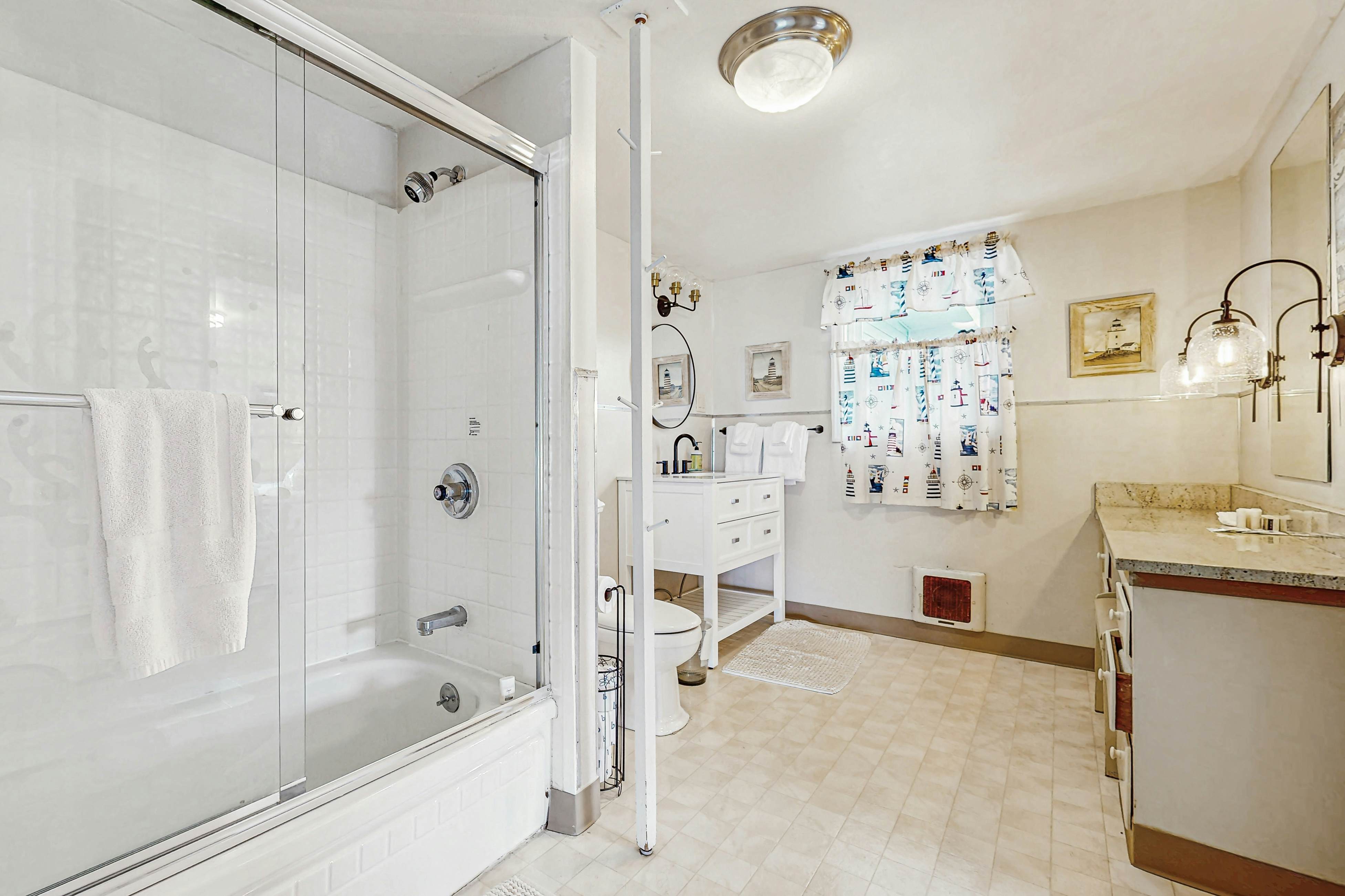 Charming Oceanfront Two-Story Home - Private Hot Tub Deck, Gas Grill, & Views